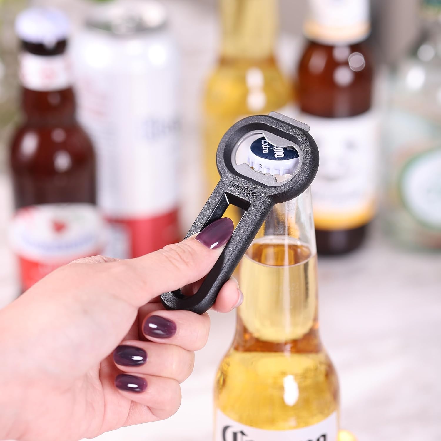 Linoroso Magnetic Bottle Opener Pop Can Opener for Refrigerator, Beer Bottle Opener and Soda Can Opener with Cap Catcher, Portable Beer Opener for Bartender, Home, Restaurant, Bar Tools, 1 Pack, Black