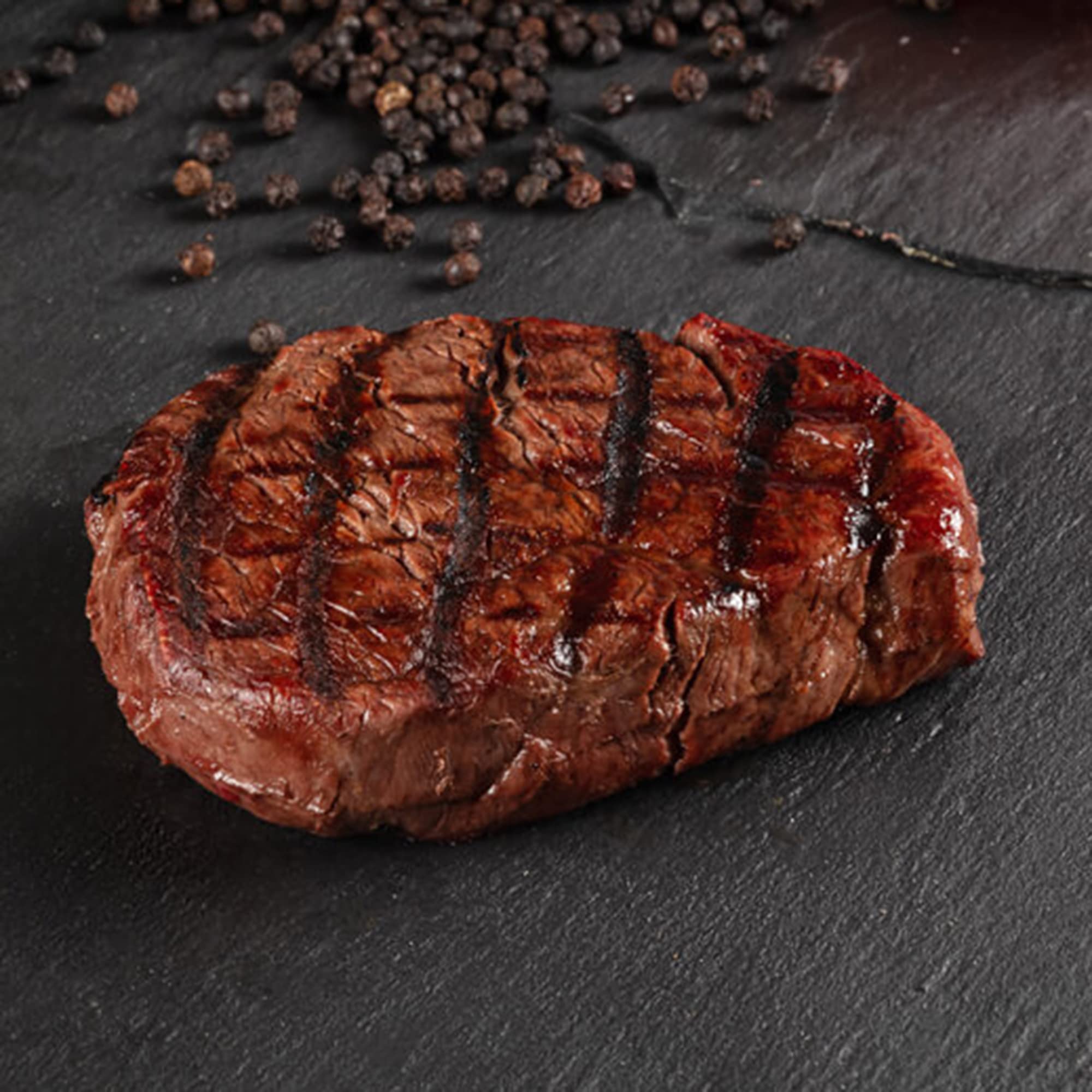WURSTBARON® Filet-Set vom Jungbullen, Steaks aus deutscher Herkunft, aromatisches und saftiges Grillfleisch, Premium-Qualität aus Bayern, Grillpaket mit 4 Steaks