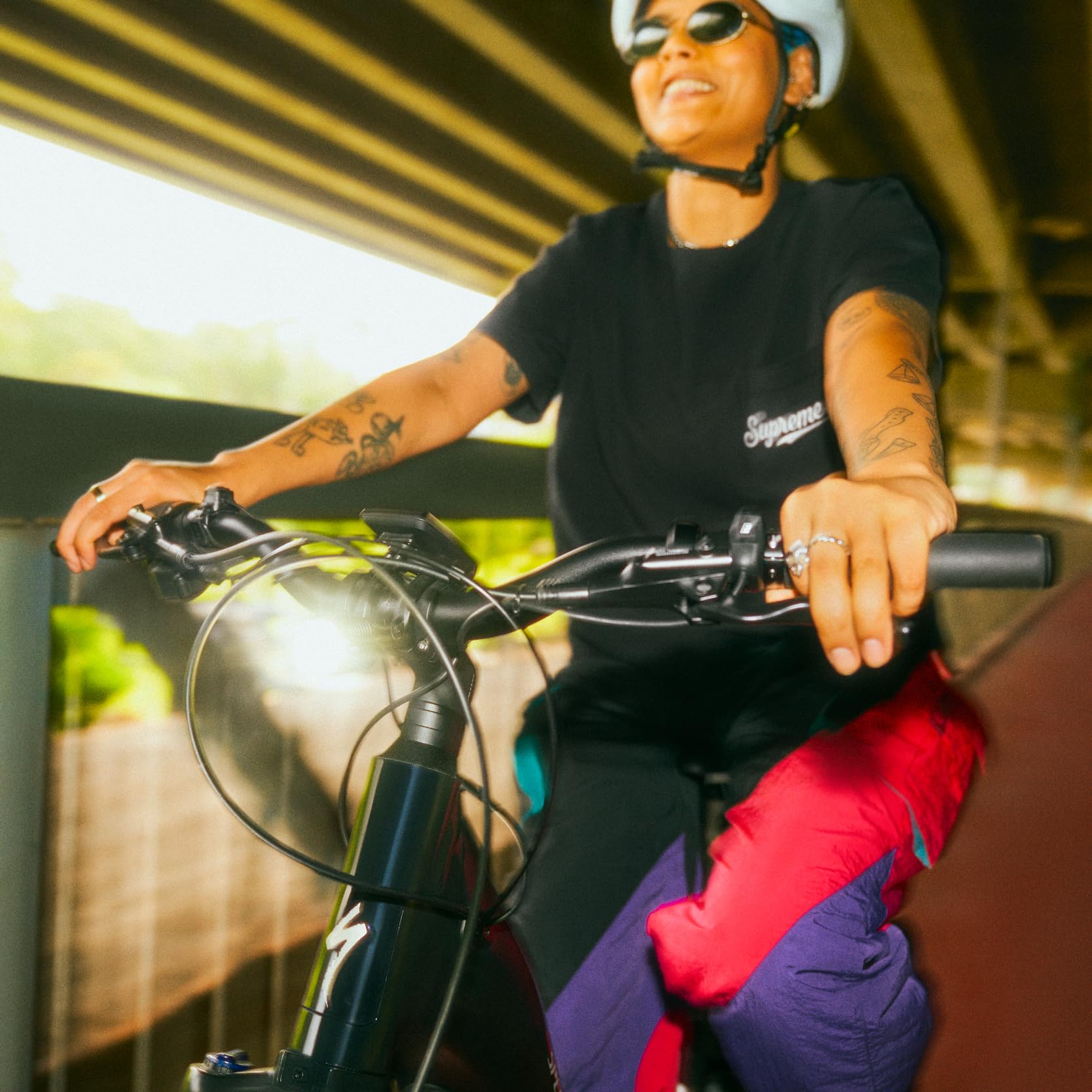 Amazon | Knog Blinder E 1300ルーメン 電動自転車ヘッドライト - 1300