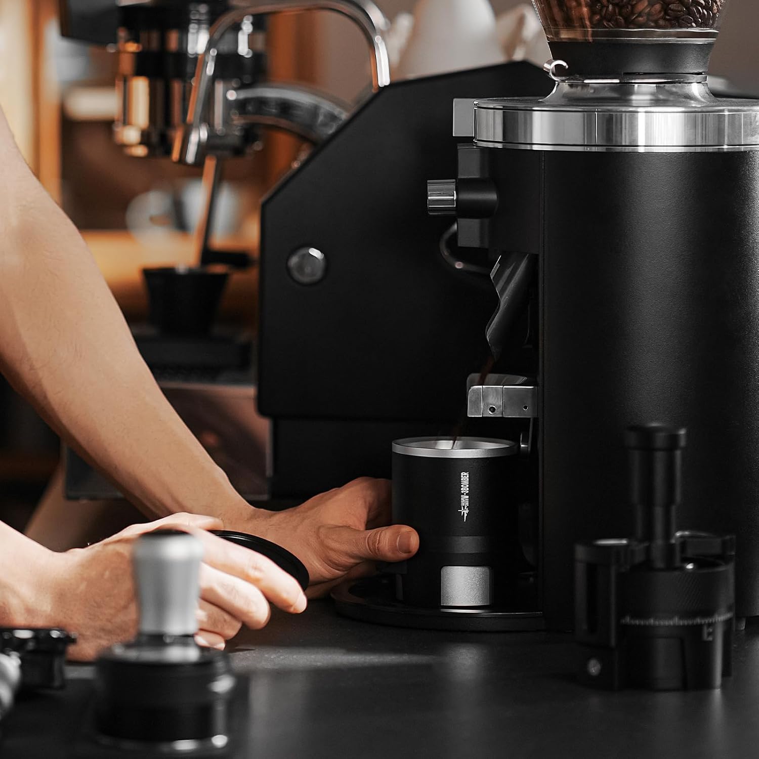 MHW-3BOMBER SE Pro Espresso Shaker Funnel 58mm Coffee Dosing Cup, Espresso Powder Receiver Cup, Black DR5566-OS