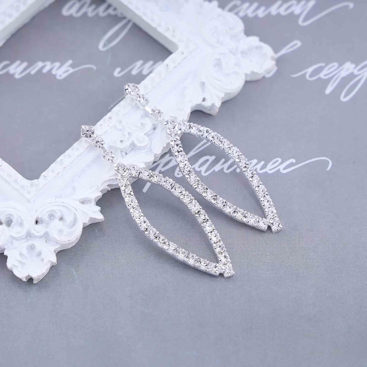 Andelaisi Boho Crystal Circle Earrings Silver Rhinestone Circle Hoop Earring Hollow Crystal Cz Circle Drop Earrings Vintage Cz Circle Oval Hoop Earrings Jewelry for Women - Image 4