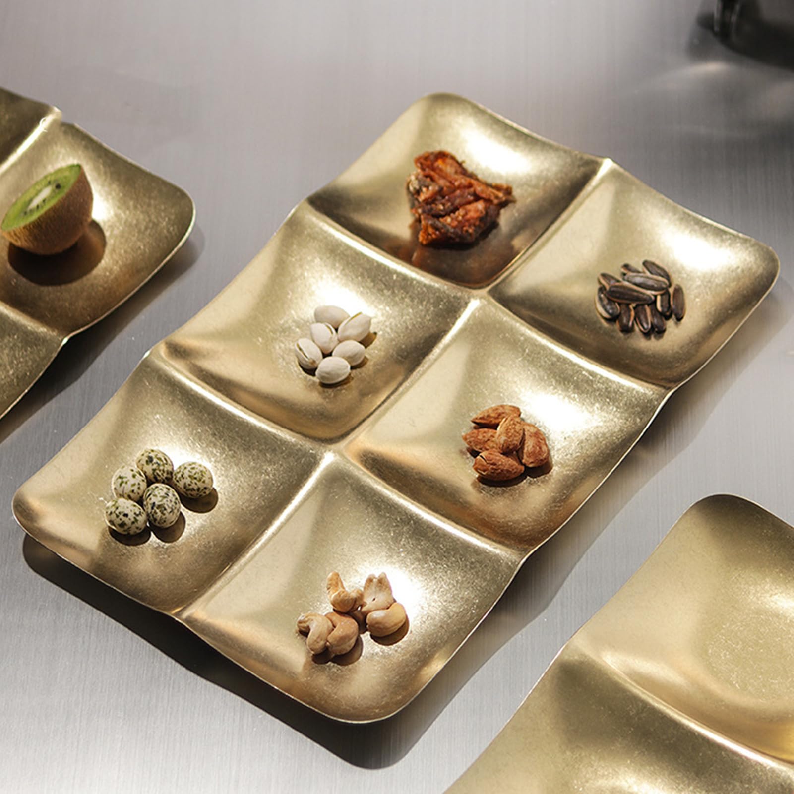 Vassoio per Snack e Stuzzichini Decorativo Portatile | Snack a Griglie Multiple Per l'uso in Cucina, Soggiorno, Sala da Pranzo, Tavolino, per Pane, Frutta, Dolci e Festival