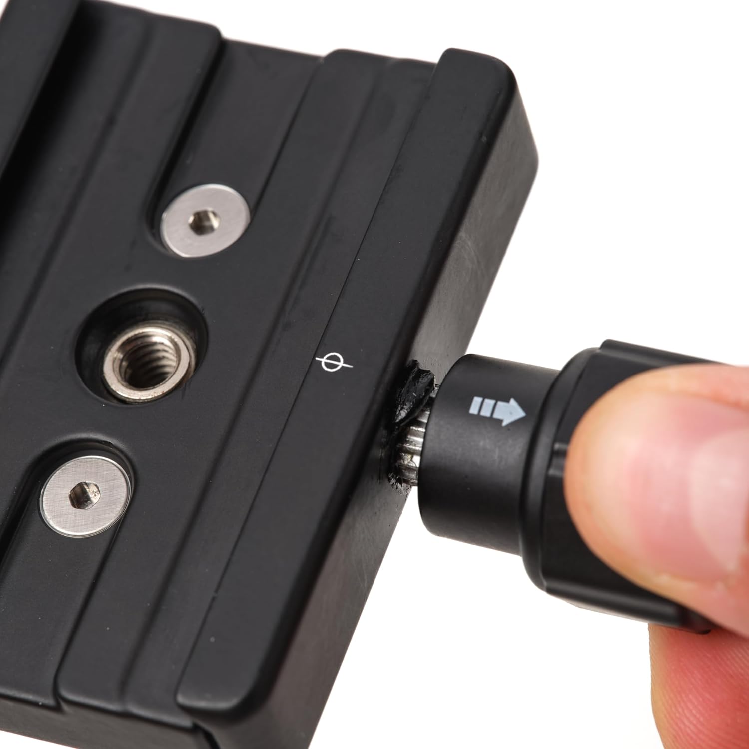 Benro QRCT70 Arca Style Quick Release Clamp with Precision Locking Knob, Anti Slip Gripping Surface and Secure Plate Control for Tripods, Monopods and Video Support Systems (QRCT70) - Image 9