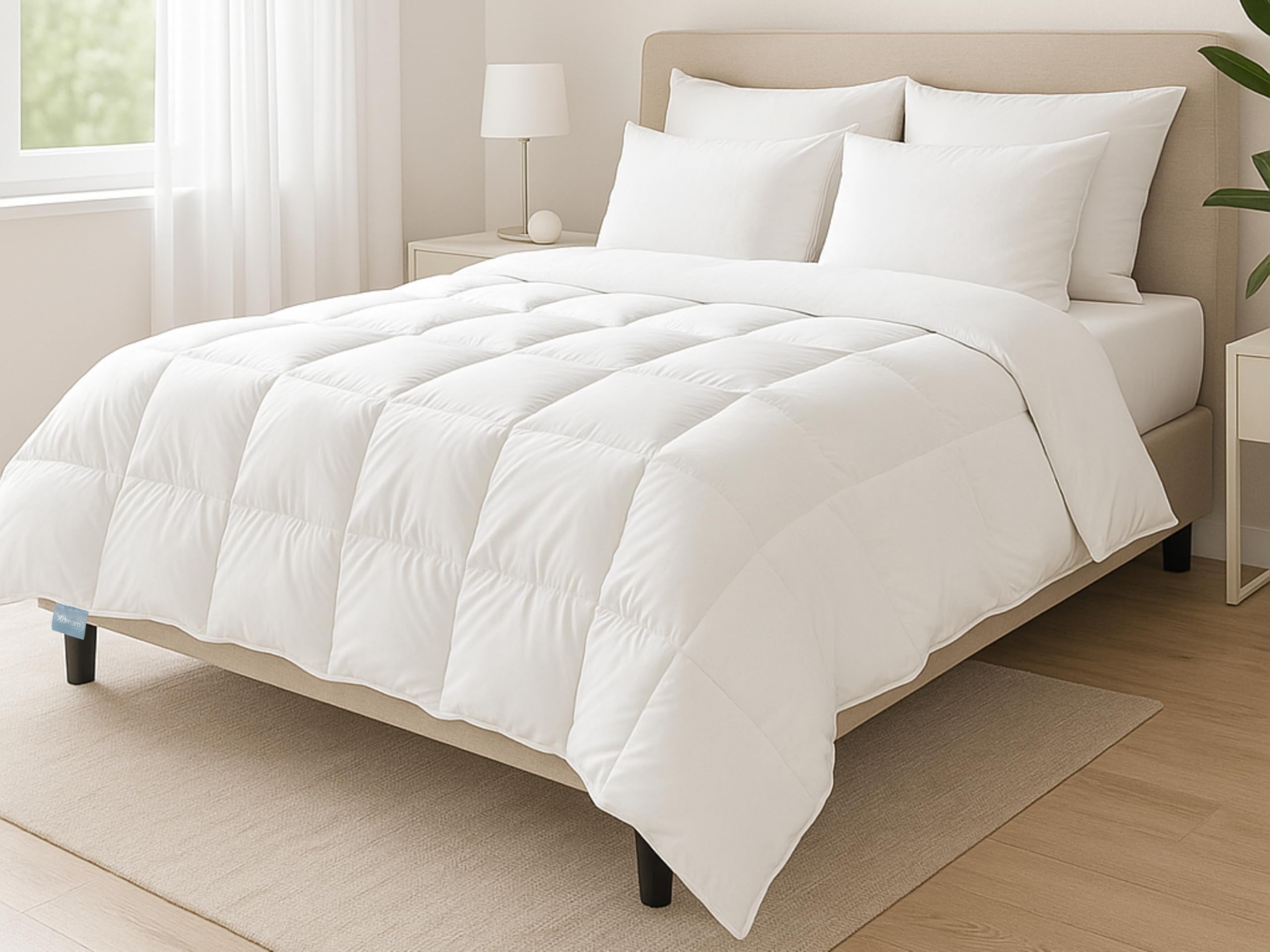 XDREAM Nature Daunendecke leicht | 90% Daunen / 10% Federn | Füllgewicht: 600g | Downpass und Öko-Tex Zertifiziert |220 x 240 cm
