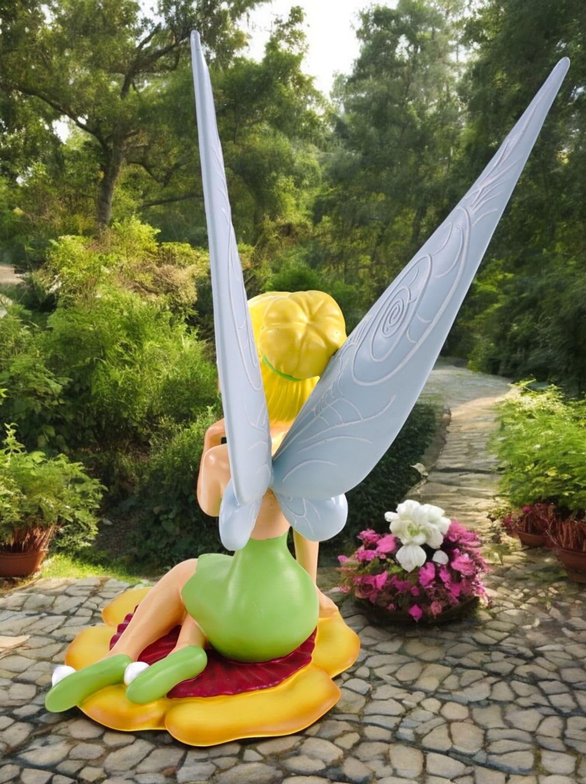 Decorazione 3D Disney da giardino Fata Tinkerbell H:41,5 cm in plastica – Figura in Peter Pan per il giardino, stile moderno decorativo per fan, decorazione da giardino, statua