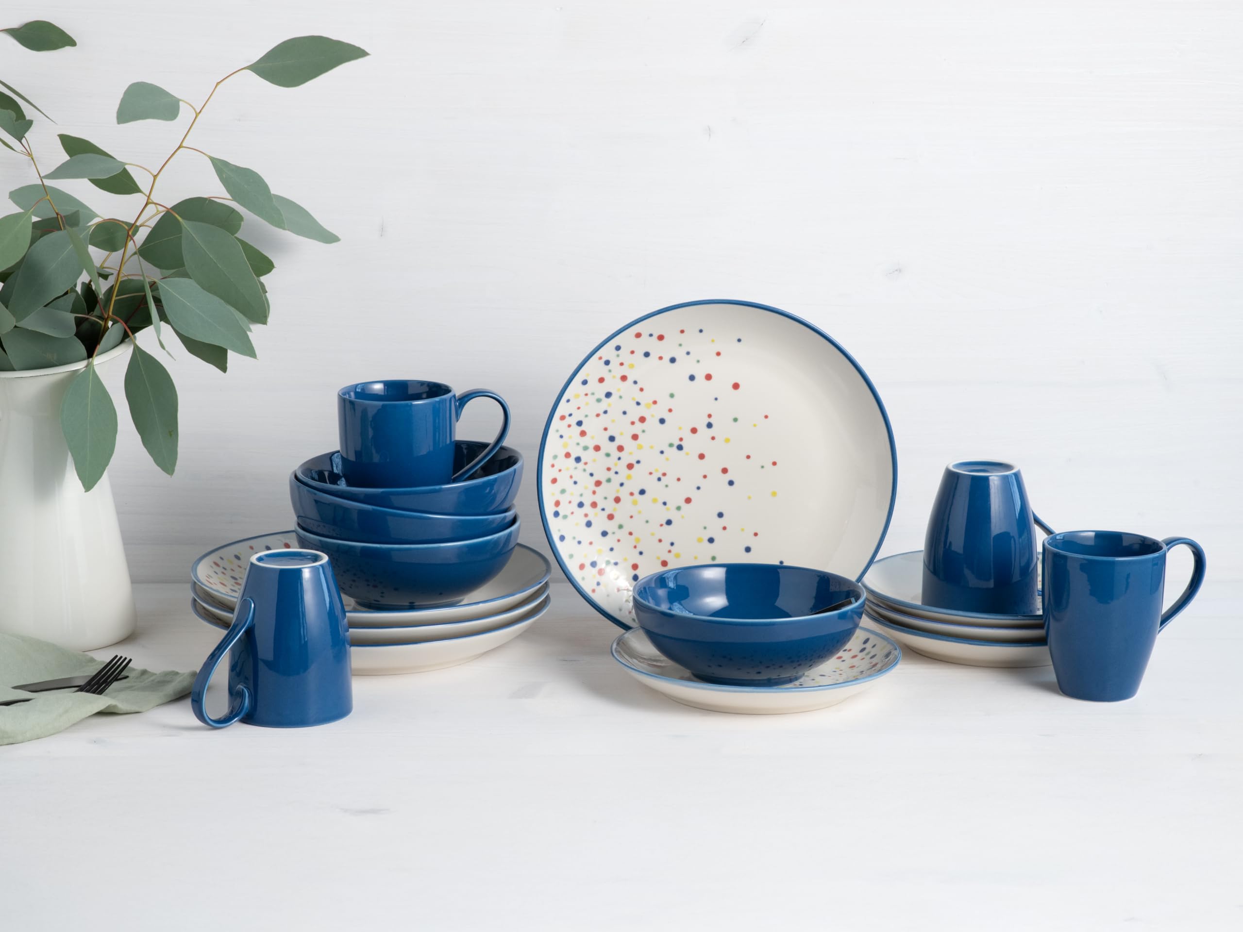CreaTable, 24183, Serie Joy Dots Blau, 16-teiliges Geschirrset für 4 Personen, Kombiservice aus Steinzeug, spülmaschinen- und mikrowellengeeignet, Qualitätsproduktion