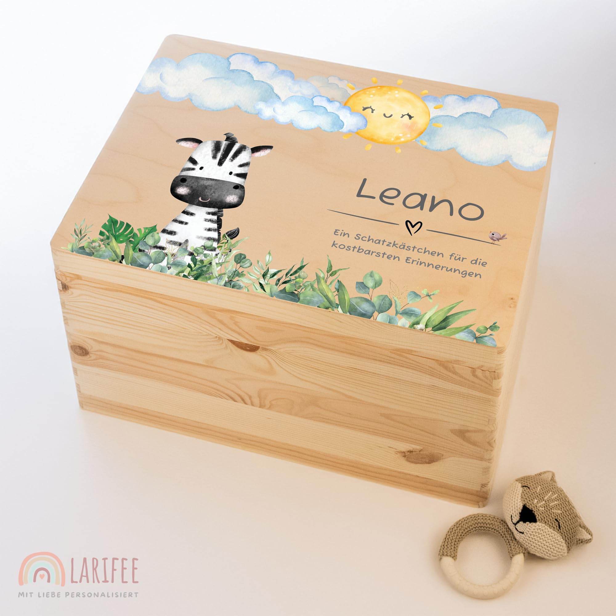 LARIFEE personalisierte Erinnerungsbox Zebra – Holzkiste für Baby Andenken groß 40x30x23 cm – Geschenk Geburt, Taufe & Babygeschenk
