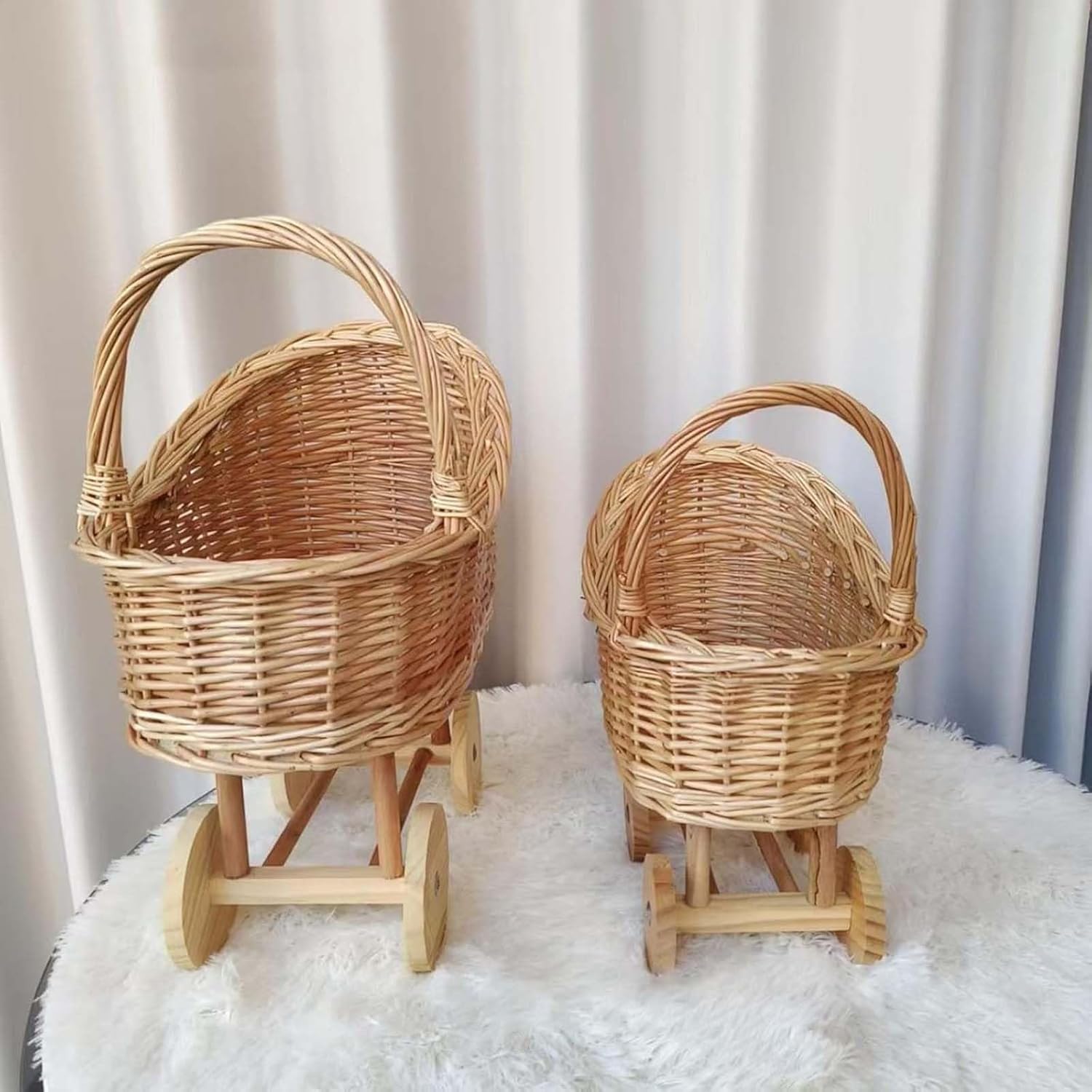 Woven Rattan Stroller Shaped Flower Basket Handwoven Rustic Decoration for Weddings Showers Easy to Carry with Handles Unique Trolley Style for Floral Arrangements present (L)