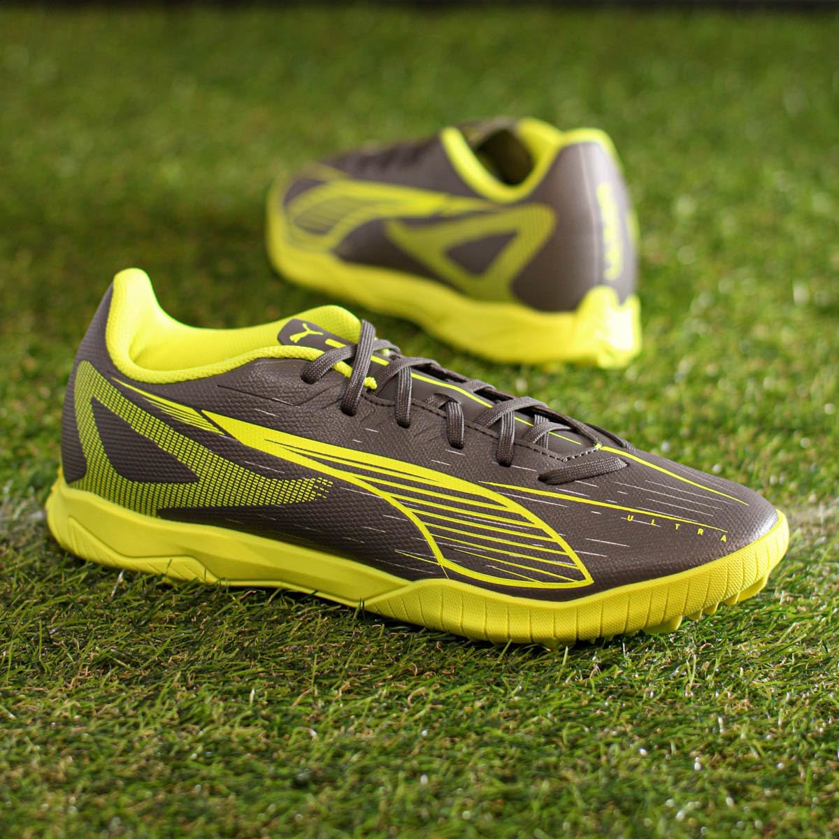 Puma Ultra 5 Play TT Zapatillas de FútbolUnisex Adulto