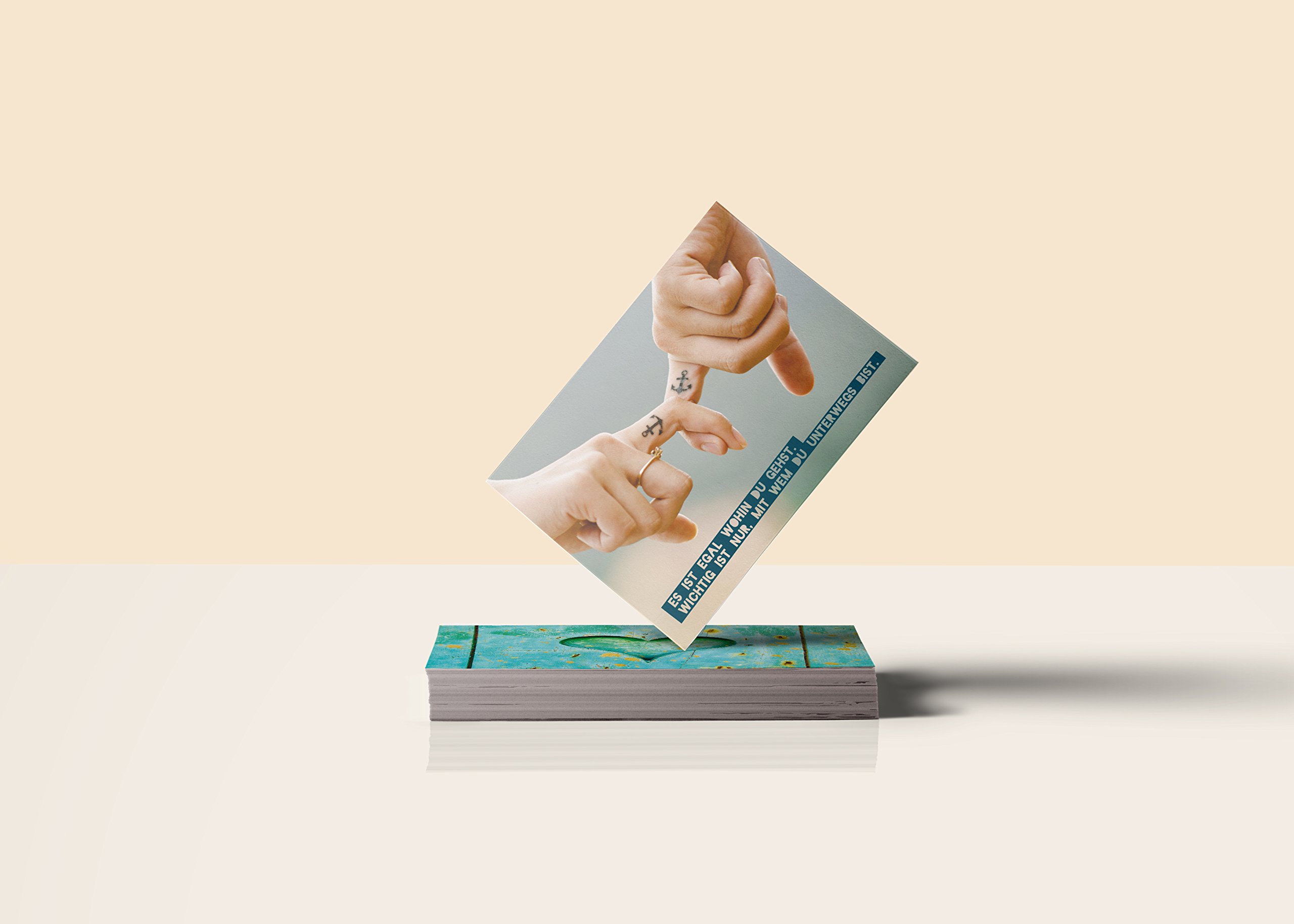 Kipitan 52 Postkarten für die Hochzeit als kreatives Hochzeitsgeschenk: Jede Woche eine DIN A6 Postkarte als Gästebuch-Alternative – Hochzeitsspiel & Geschenkidee