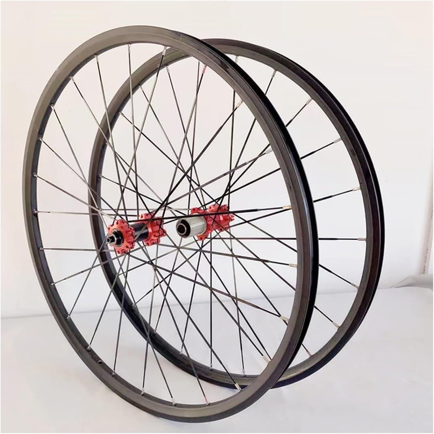 Zestaw kół do roweru górskiego 26/27.5/29 cali, obręcz z aluminium, 24H przód, 2 tyły, 4 łożyska, hamulec tarczowy QR 100/135 mm, zestaw kół do kasety 7-11 biegów.