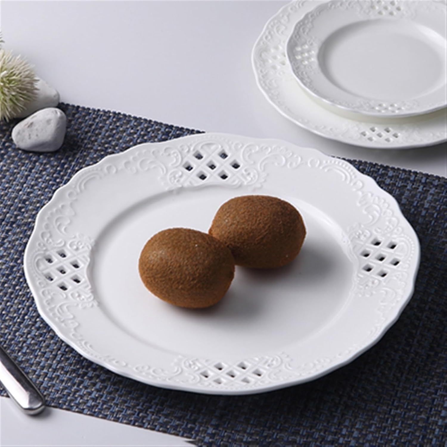 Plates Hollow Out Dessert Plate White Disc Home Kitchen Restaurant Coffee Shop Flat Plate Ceramic Fruit Plate Round Fruit Tray Dinner Plates,Large