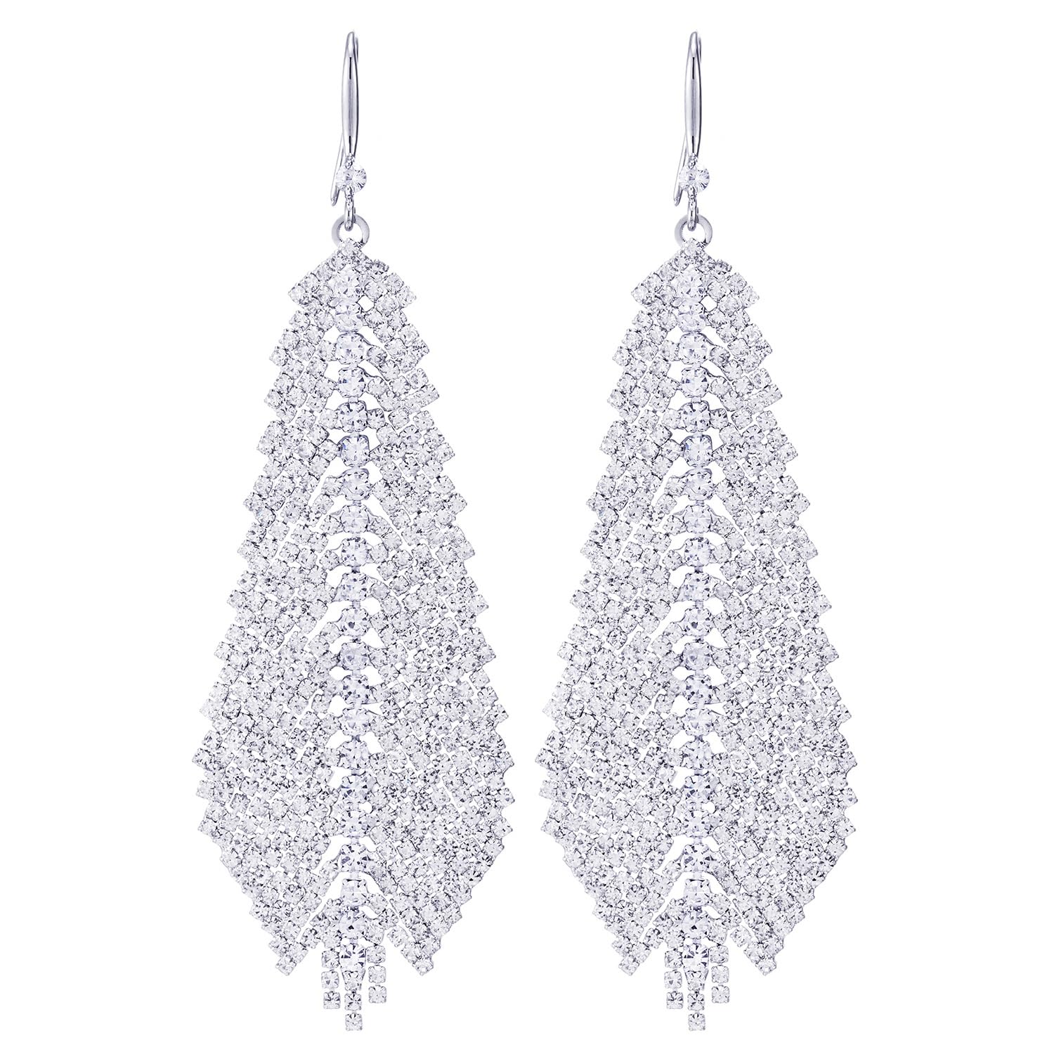 Pendientes de boda que estilizan el rostro gracias a su cascada de brillantes statement 7