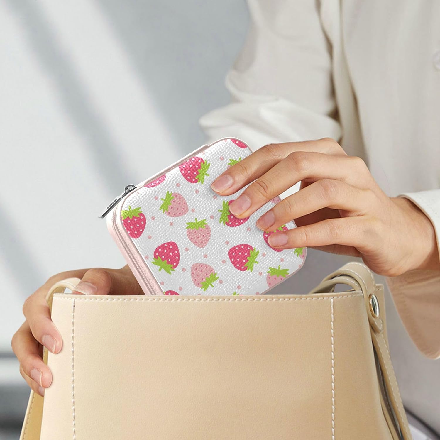 Kigai Kawaii Strawberry Small Jewelry Box Mini Jewelry Organizer Travel Case for Girls Women Gift Portable Jewelry Storage Holder for Rings Earrings Necklace Bracelet (Pink) - Image 7
