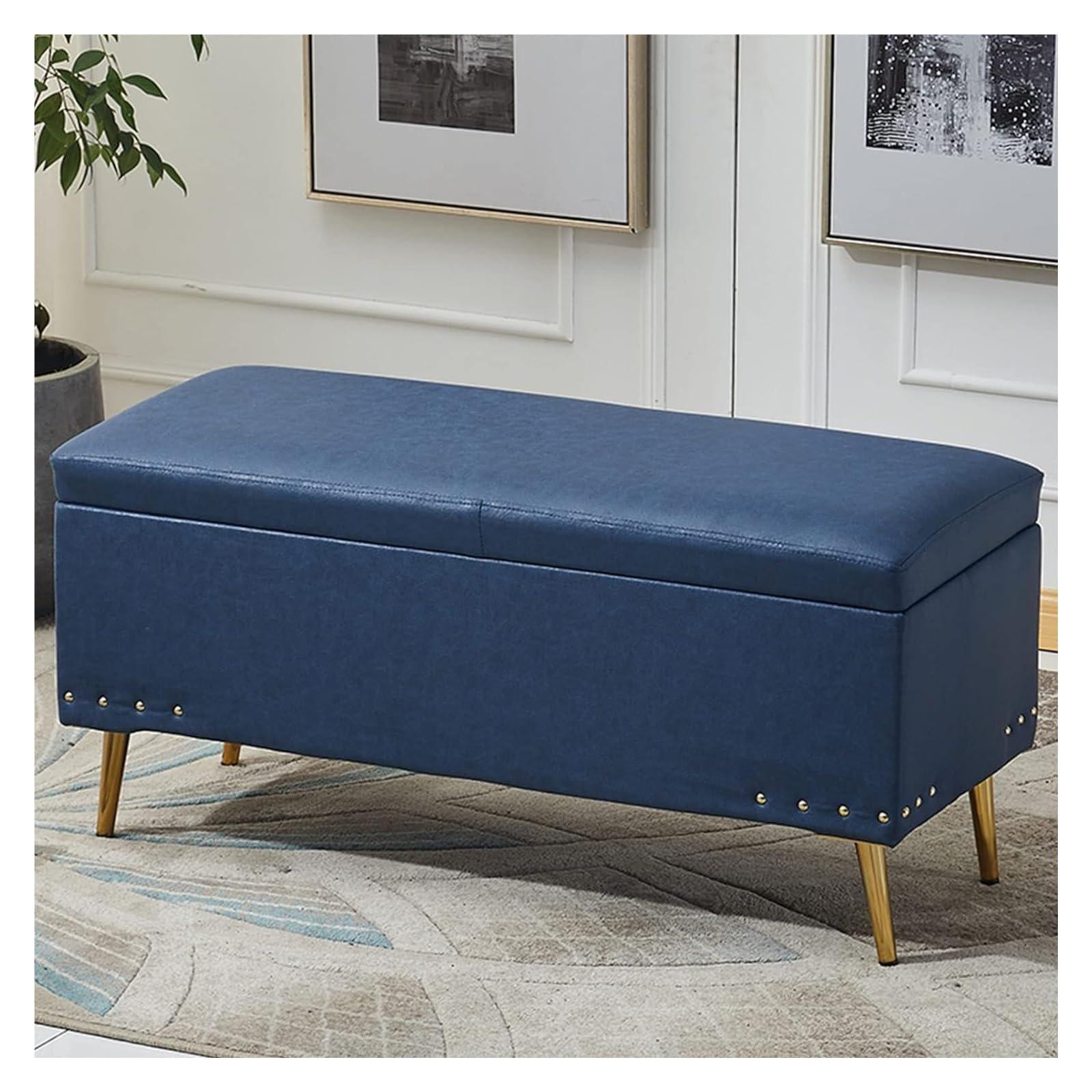 Banc rectangulaire rembourré bleu foncé pour optimiser les couloirs étroits et ranger les chaussures
