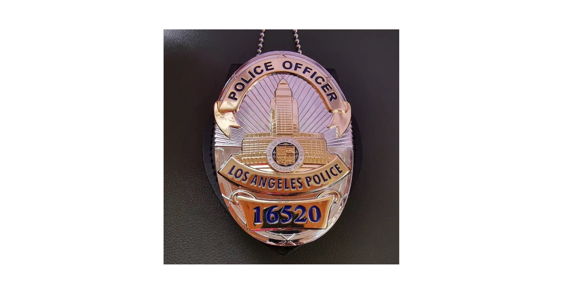Amazon.co.jp: 米国 LAPD ロサンゼルス市警察 No 16520 ポリスバッジ