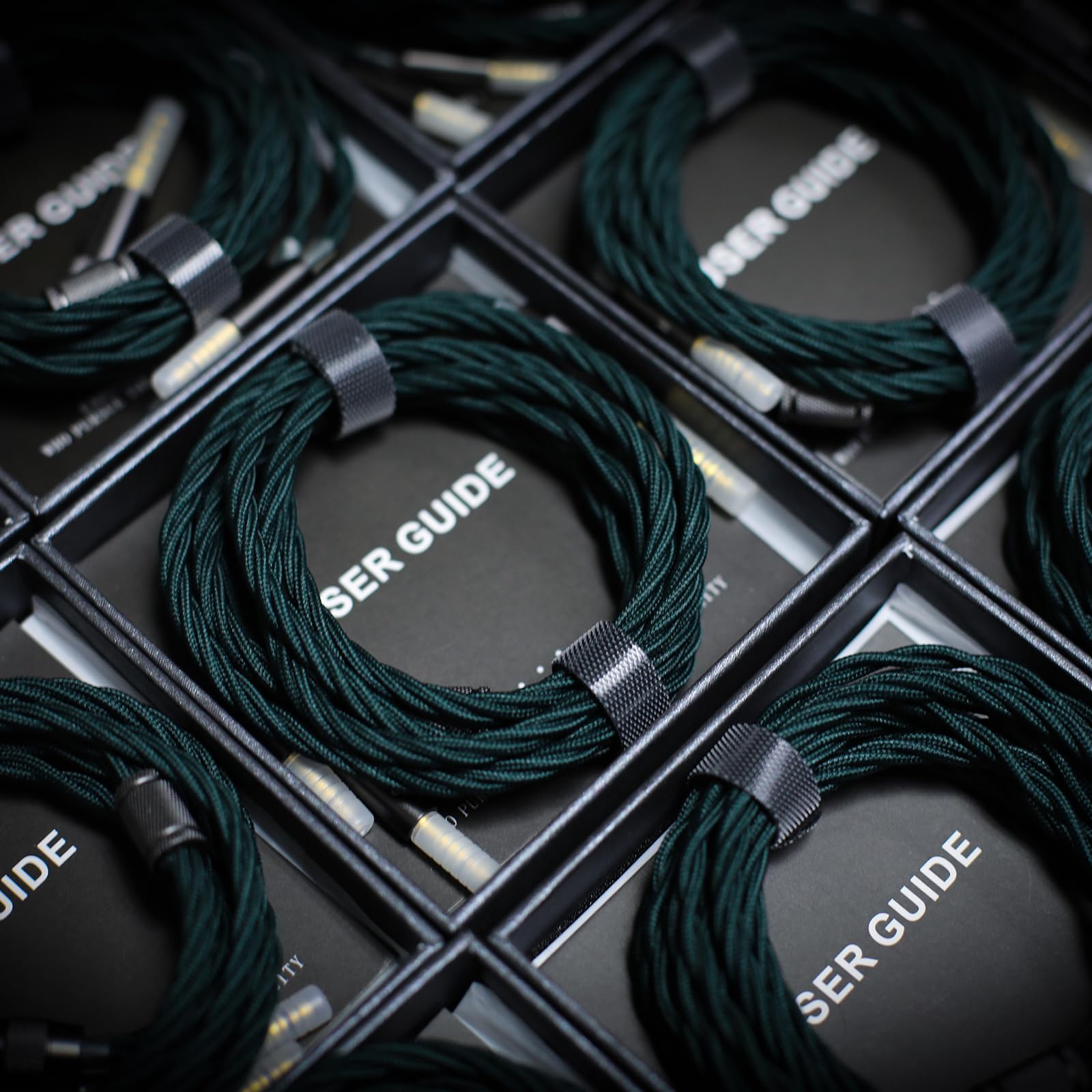 Quad-Strand - Cable de actualización de auriculares trenzado circular de nailon verde oscuro (202512002-1)