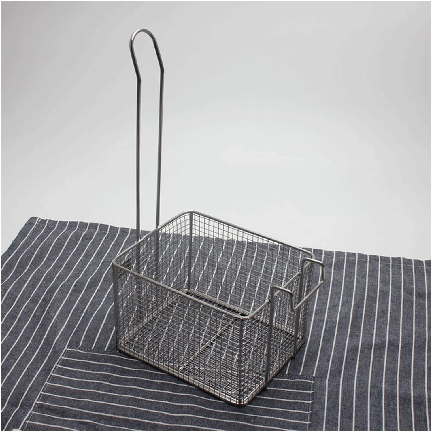 French Fry Chips Baskets Stainless Steel Vertical Handle Small French Fries Grid Frying Basket Colander Filter Frying Frame Restaurant Kitchen Hotel Kitchen Cooking Tools