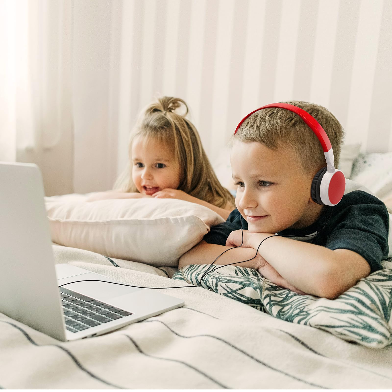 GEEKRIA Pack de 12 Casques pour Classe, Casques Enfants filaires réglables avec Prise Jack 3,5 mm, Casques on-Ear en Gros pour école, élèves, bibliothèques, Salle Informatique