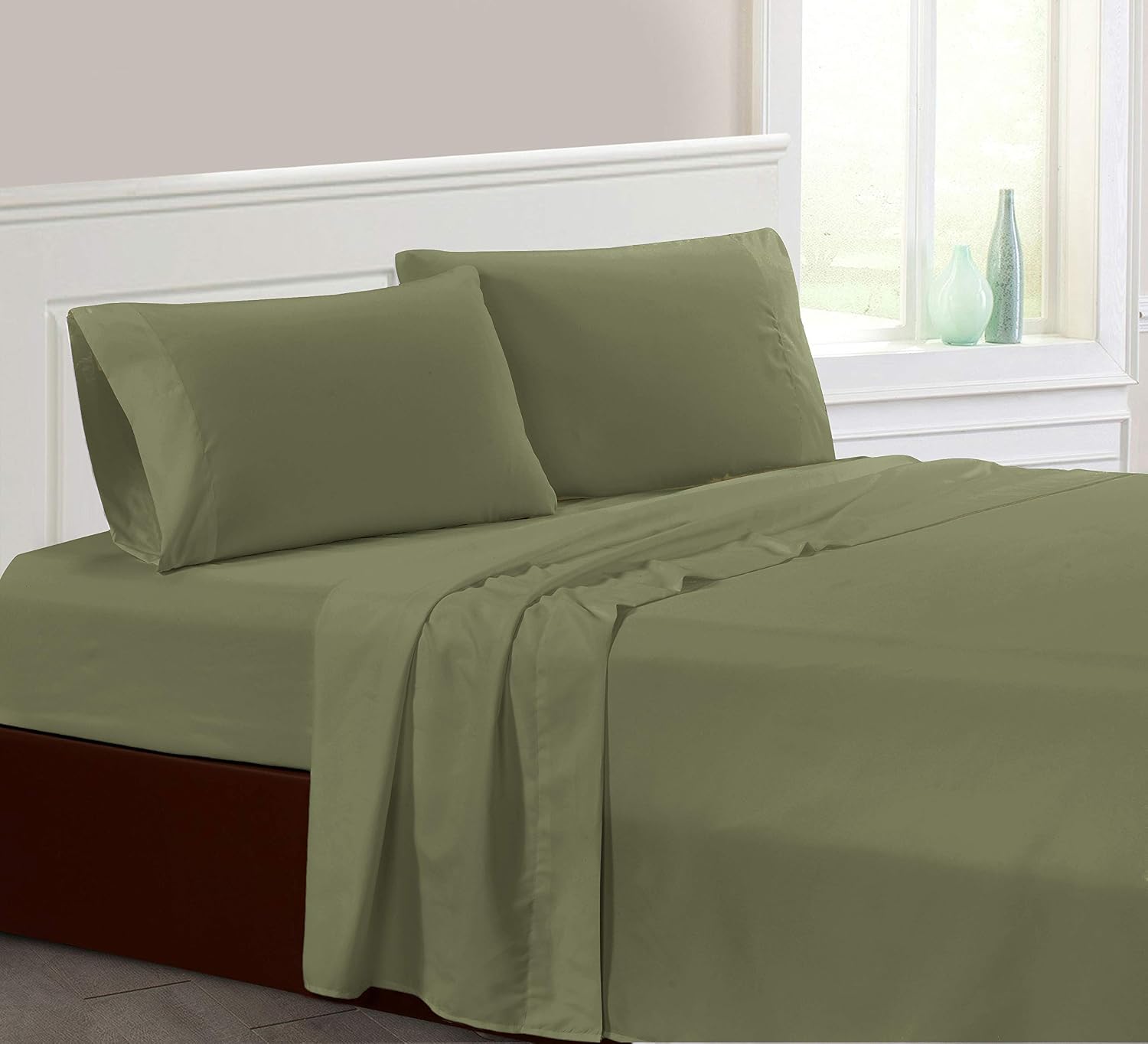 AZORE LINEN Brushed Super Soft Easy Care Solid Microfiber Bed Sheet Set with 14” Deep Pockets All Around Elastic and Corner Straps 2200 Series (Sage Green, Queen)
