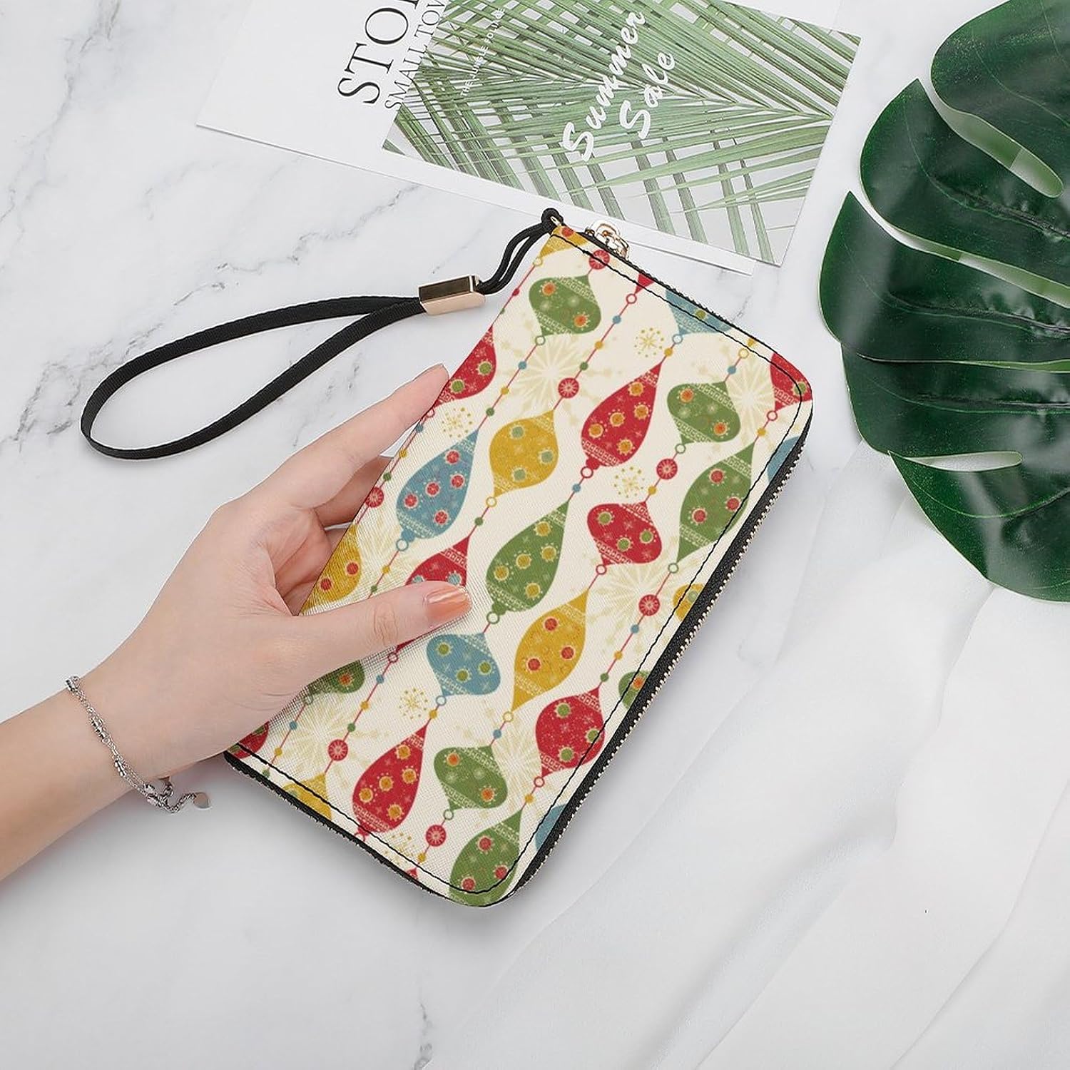 Holiday Festive Christmas Retro Pattern Fashionable Long Handheld Wallet, Large Capacity Portable Wallet