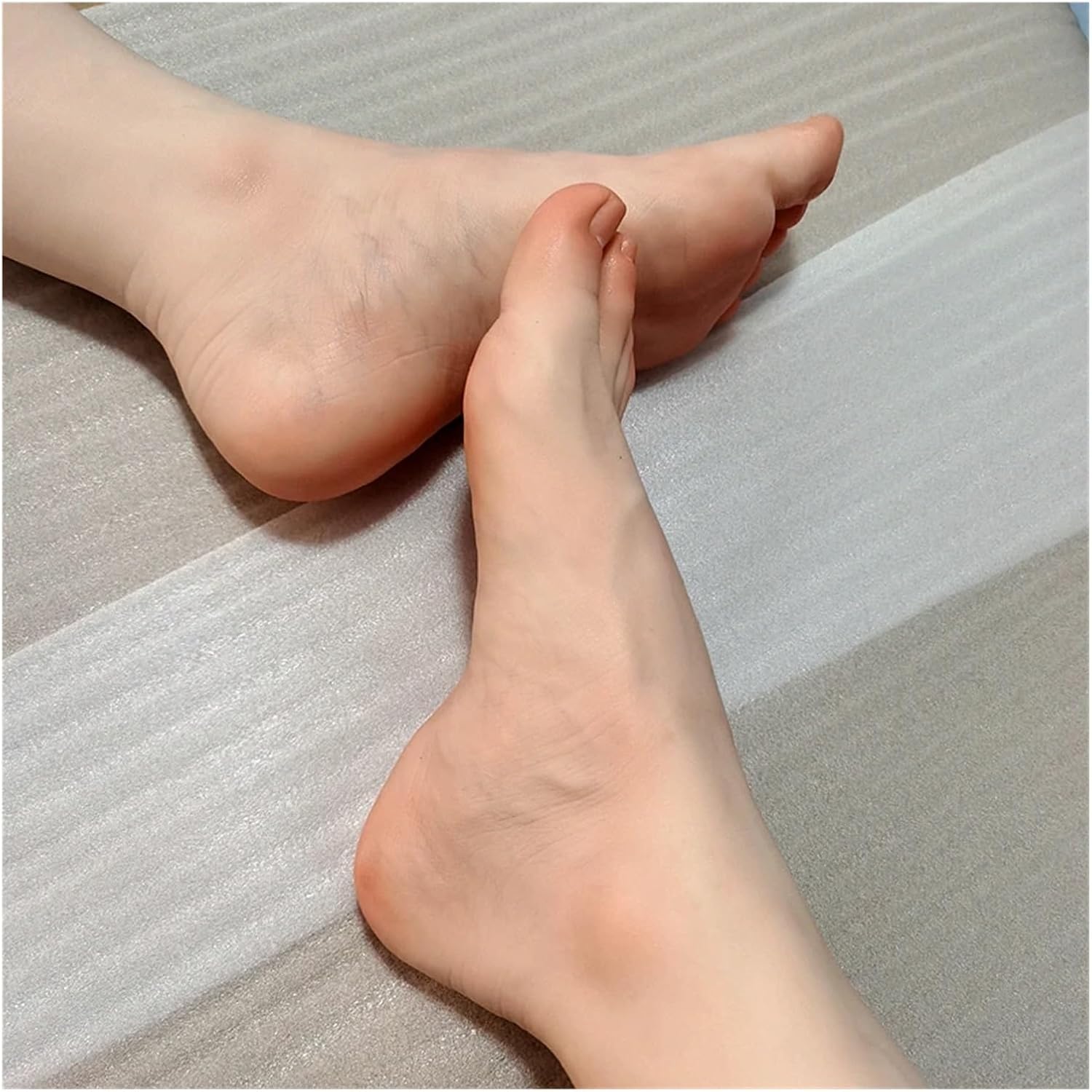 Silicone Foot Model Nail Practice Foot Female Mannequin Feet Fetish for Footjob Shoes Socks Jewelry DisplayTGZ37(Right Foot)