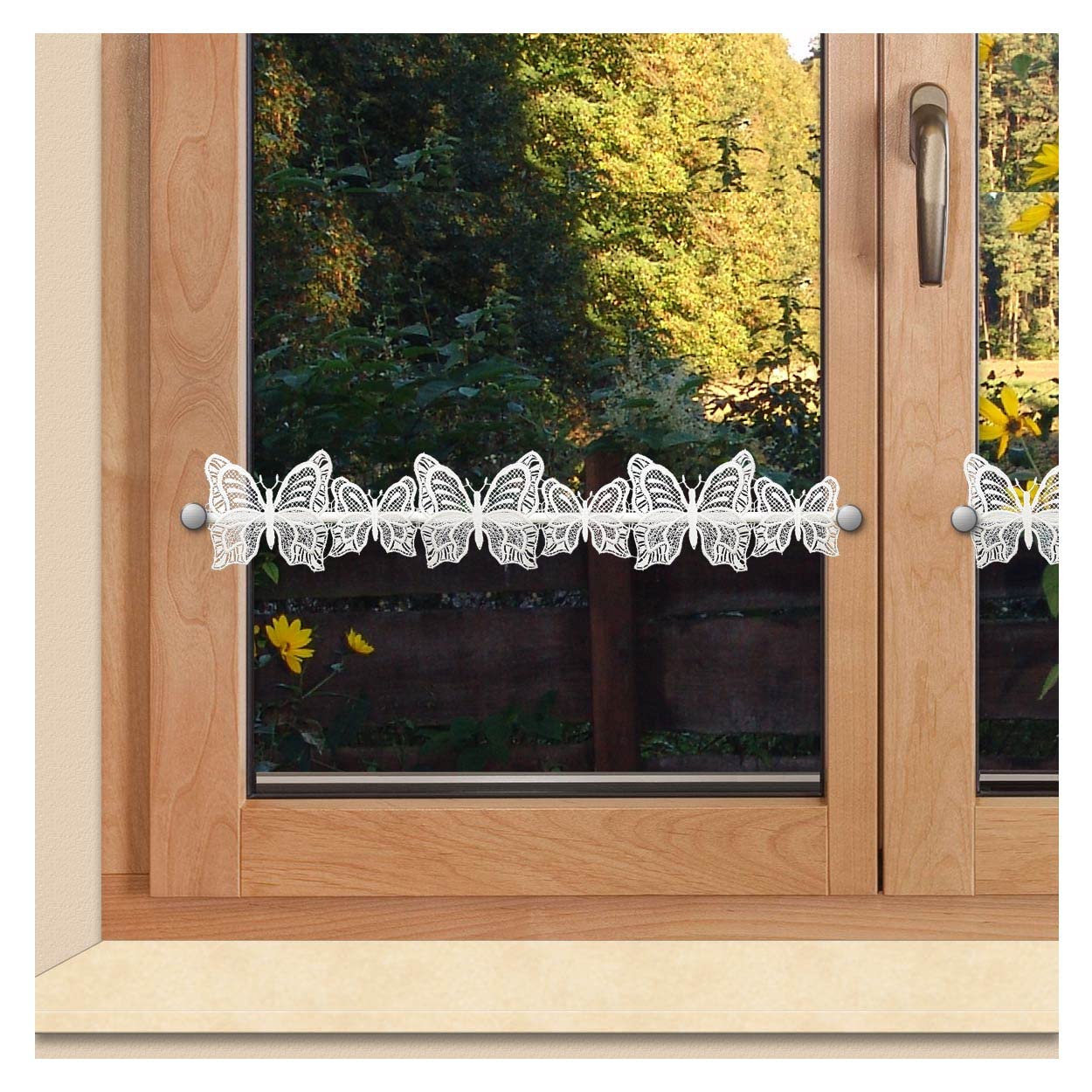 Feenhaus-Spitzengardine Schmetterlinge in weiß Scheibenhänger mit Blüten aus Plauener Spitze Luftspitzenstickerei 12 x 88 cm