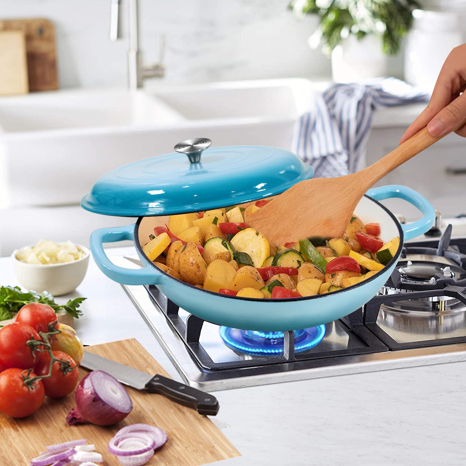 COOKWIN Cocotte en fonte, 3,8 l, cocotte robuste avec couvercle et deux poignées, surface émaillée en porcelaine bleu-vert