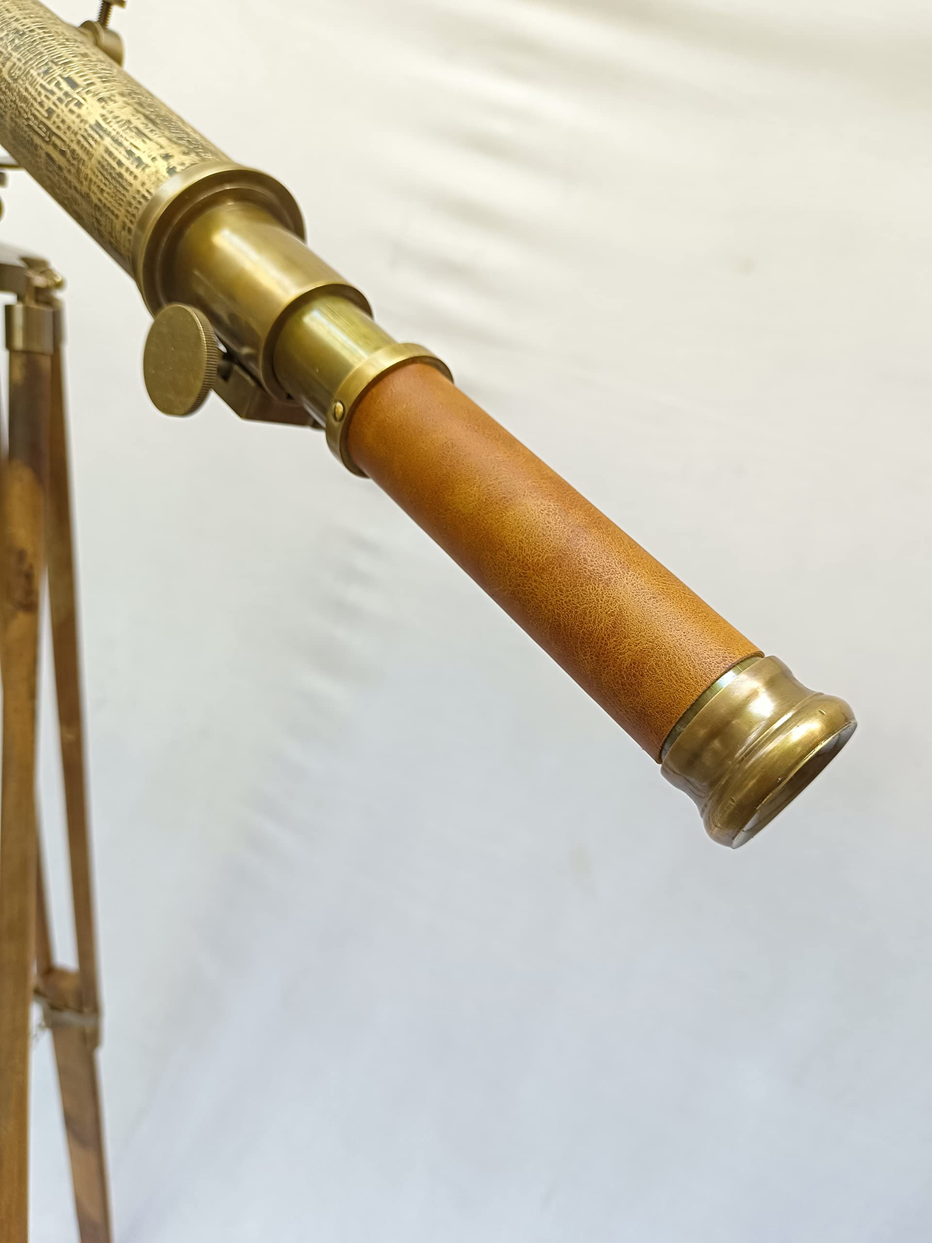 Vinatge Solid Antique Brass Marine Navy Telescope Texture Leather Sheathed Tube Floor Standing Wooden Tripod Handcrafted Spyglass Home Office Décor 64''