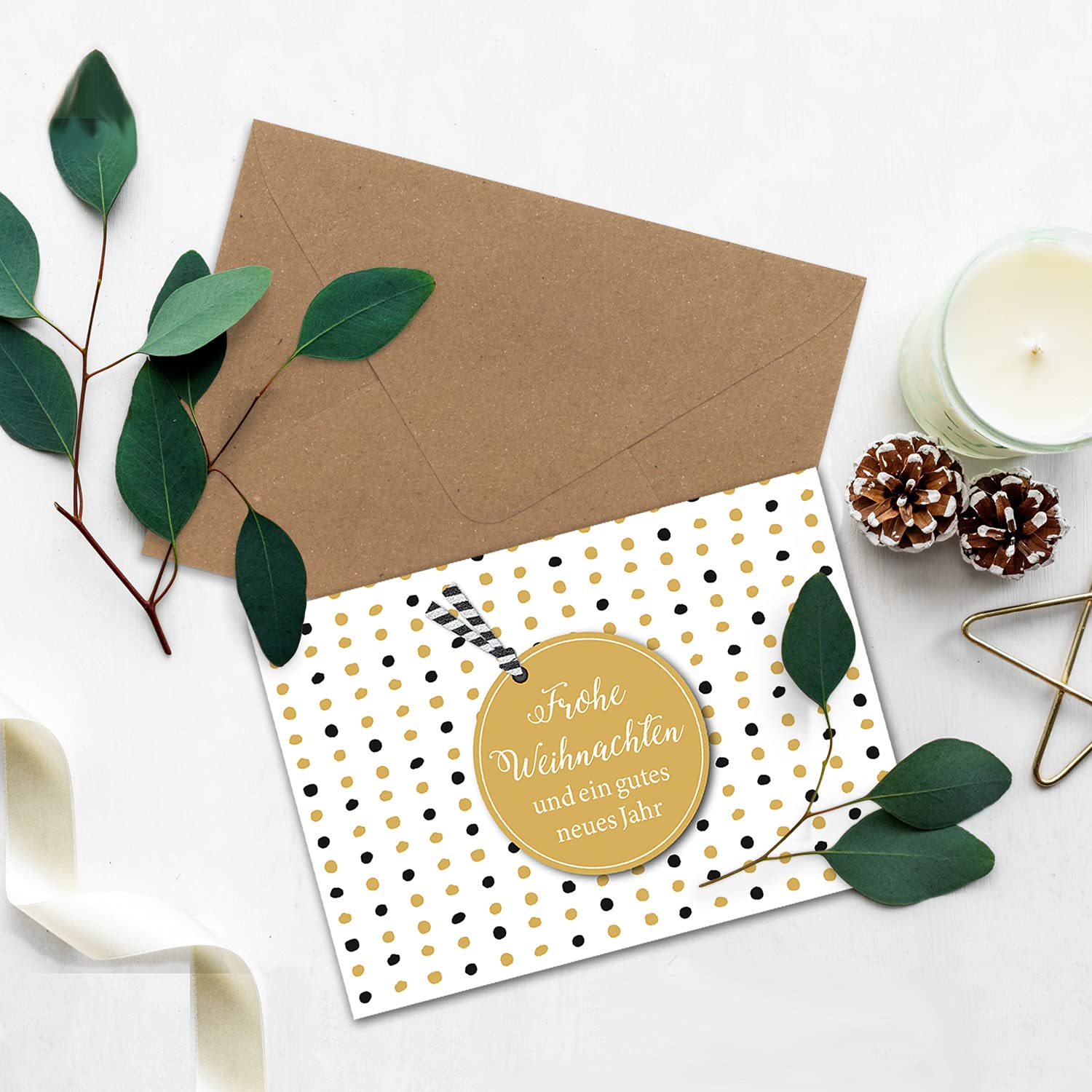 NEUSER PAPIER Juego de 200 tarjetas navideñas DIN A6 en diseño moderno con lunares - tarjetas plegables con sobres DIN C6 en papel kraft marrón arena con encolado húmedo
