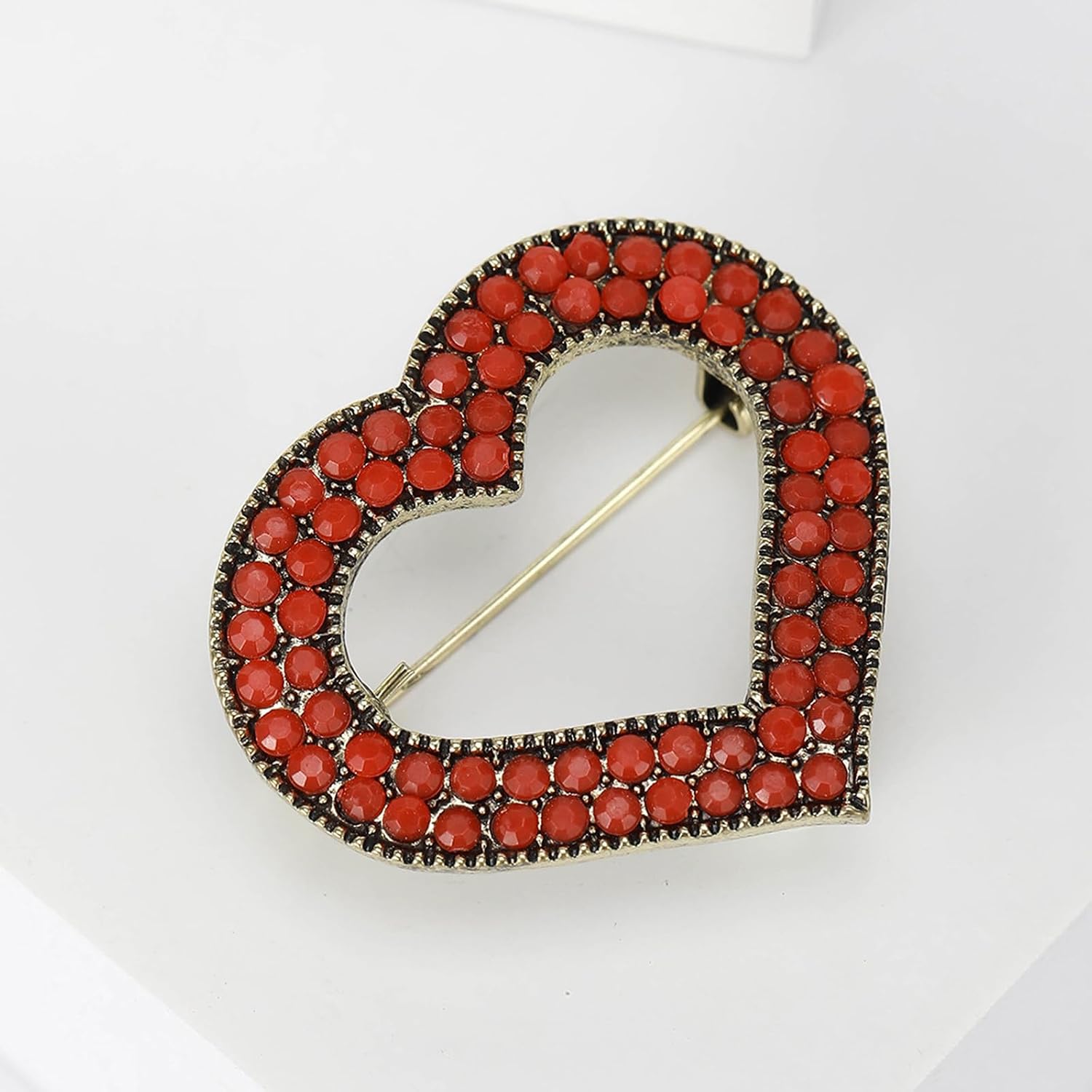 Heart Brooch Gifts for Women Rhinestone/Enamel Valentine Love Heart Lapel Pins Jewelry for Mom Wife Lovers Elegant Dress Accessories
