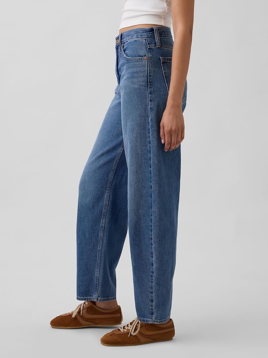 GAP Women's High Rise Barrel Denim Jean