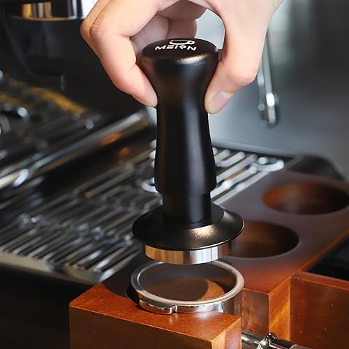 Miniatura 5 de MEION Espresso Tamper 2.098 in, manipulador de café calibrado de doble resorte con base de acero inoxidable, viene con almohadilla de almacenamiento