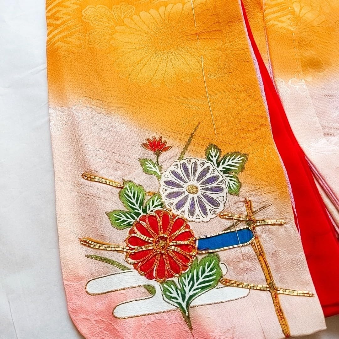 市松人形 オレンジ着物 花刺繍 市松人形 オレンジ着物 花刺繍 市松人形用 着物 総刺繍 地模様