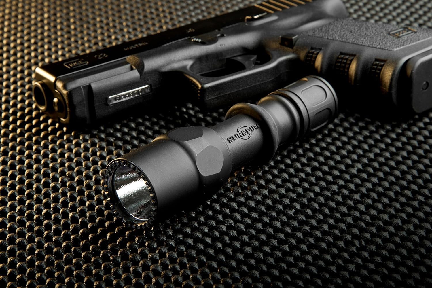 SUREFIRE G2ZX TACTICAL フラッシュライト Amazon.com: Sure Fire G2ZX Combat Light 600 Lumen Tactical