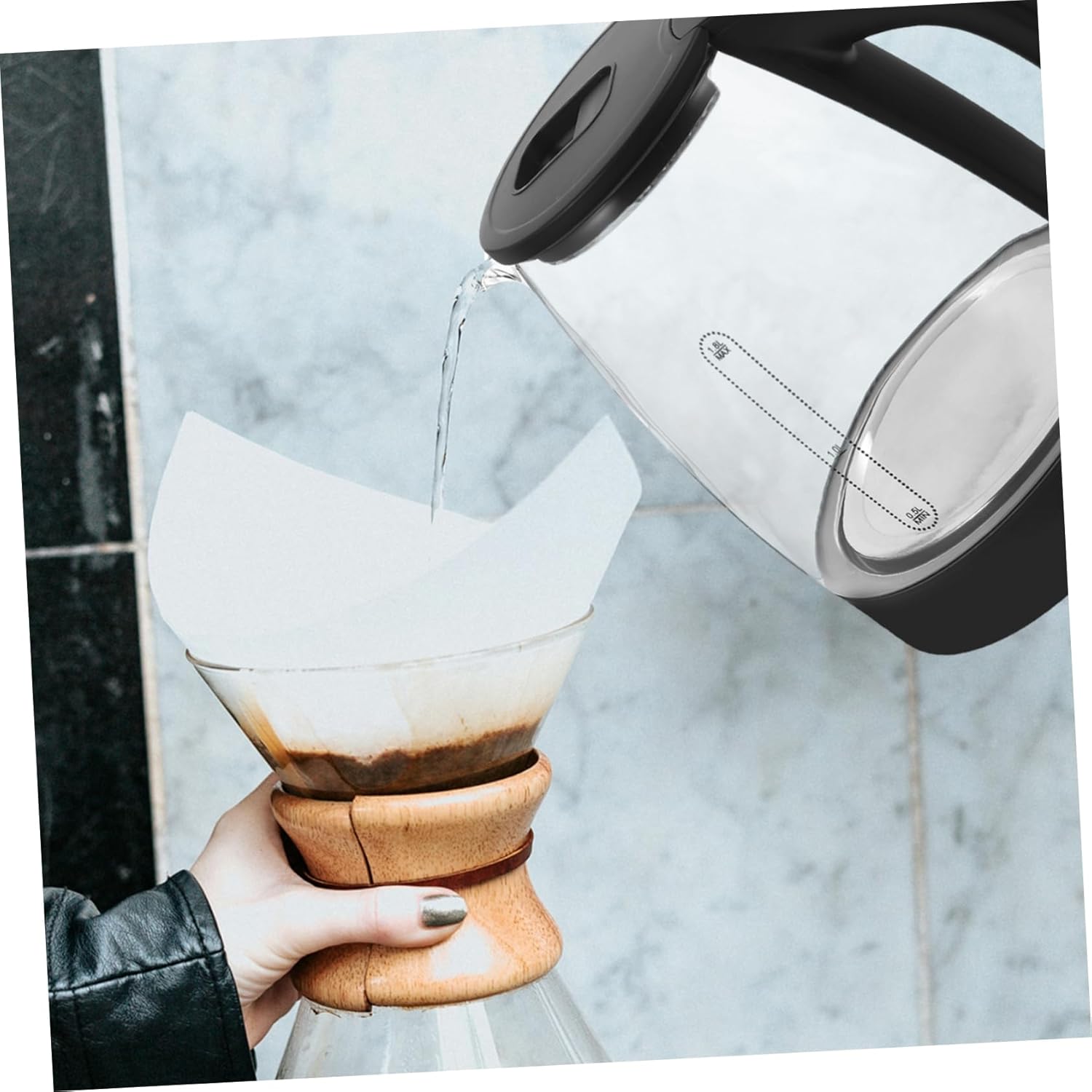 Electric Kettle with Auto Shutoff Fast Boiling Water Kettle for Tea Household Electric Tea Kettle with Detachable Base Practical Safe Kitchen