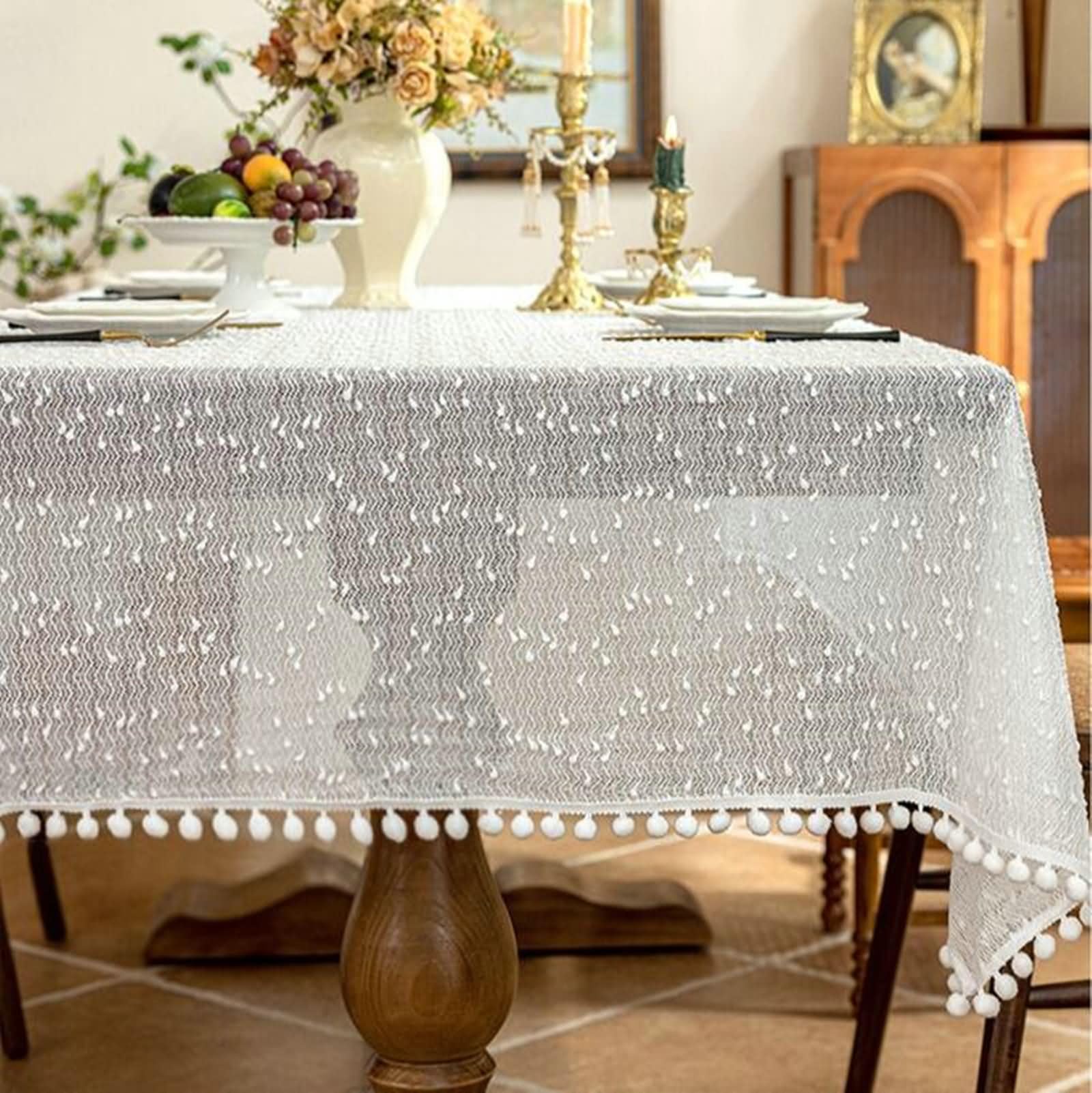 Prostokątny obrus biały 55 W x 118 L cm, poliestrowa koronka z frędzlami, obrus kuchenny zmywalny