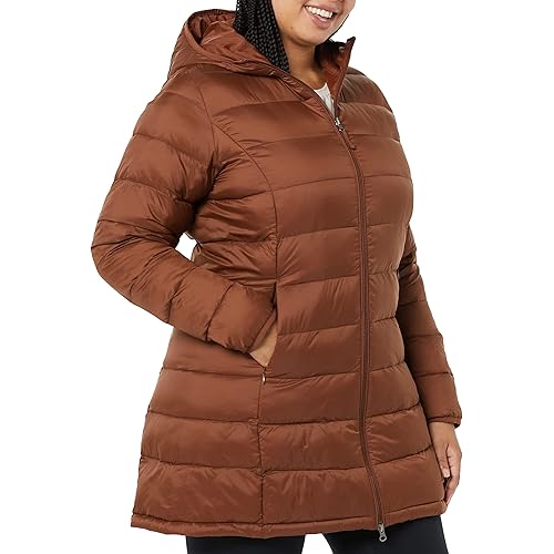 Amazon Essentials Women's Lightweight Water-Resistant Hooded Puffer Coat (Available in Plus Size)