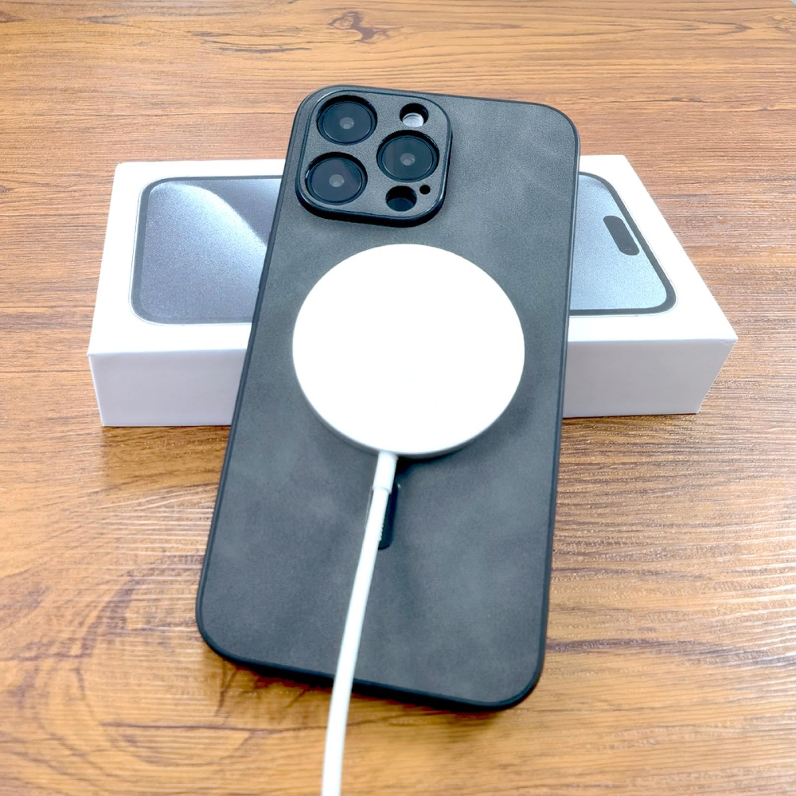 Amazon.co.jp: RNOZX iPhone 15 Pro用 高級PUレザーケース ワイヤレス