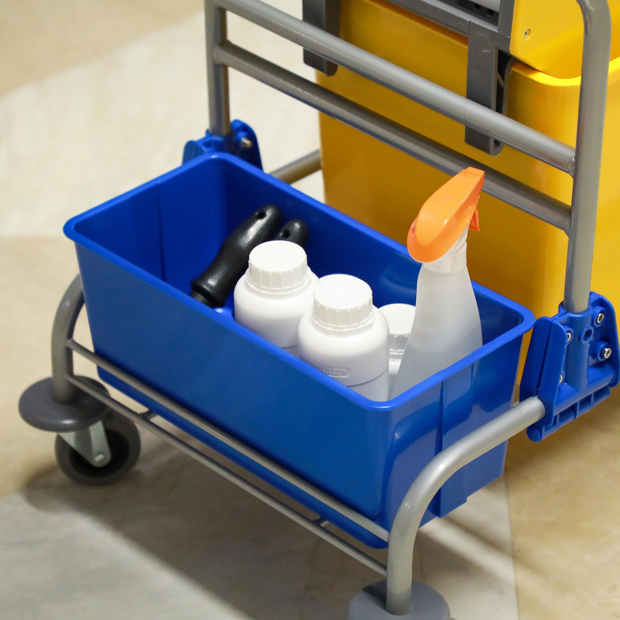 HOMCOM Chariot de nettoyage Chariot de nettoyage Seau roulant Seau de nettoyage 25 litres avec essoreuse, crochet pour balai à franges Chariot ménager avec 4 roulettes Jaune
