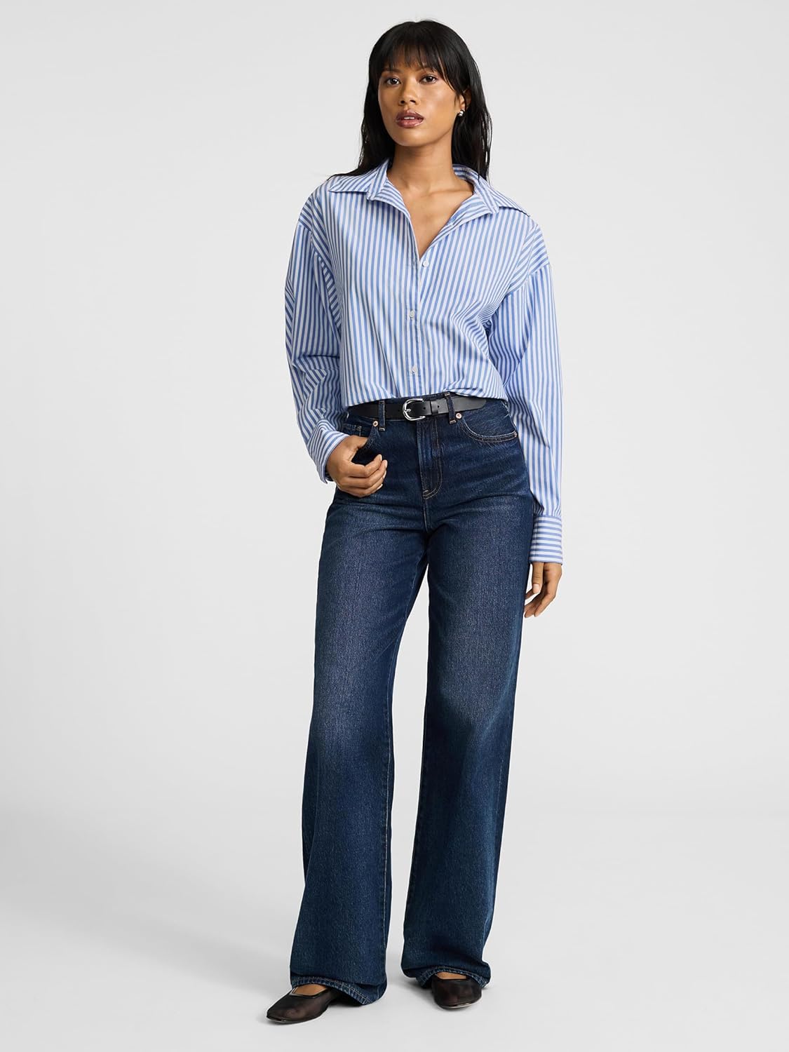 EXPRESS Women’s Boyfriend Fit Portofino Shirt – Cotton Poplin Long Sleeve Button-Up, Lightweight Office-to-Weekend Top - Image 3