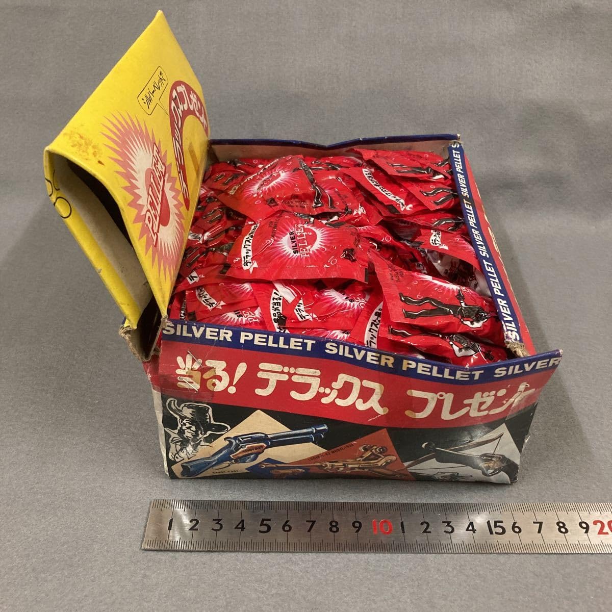 Amazon.co.jp: 昭和レトロ 銀玉 約120袋 10打 銀玉鉄砲 当時物 駄菓子