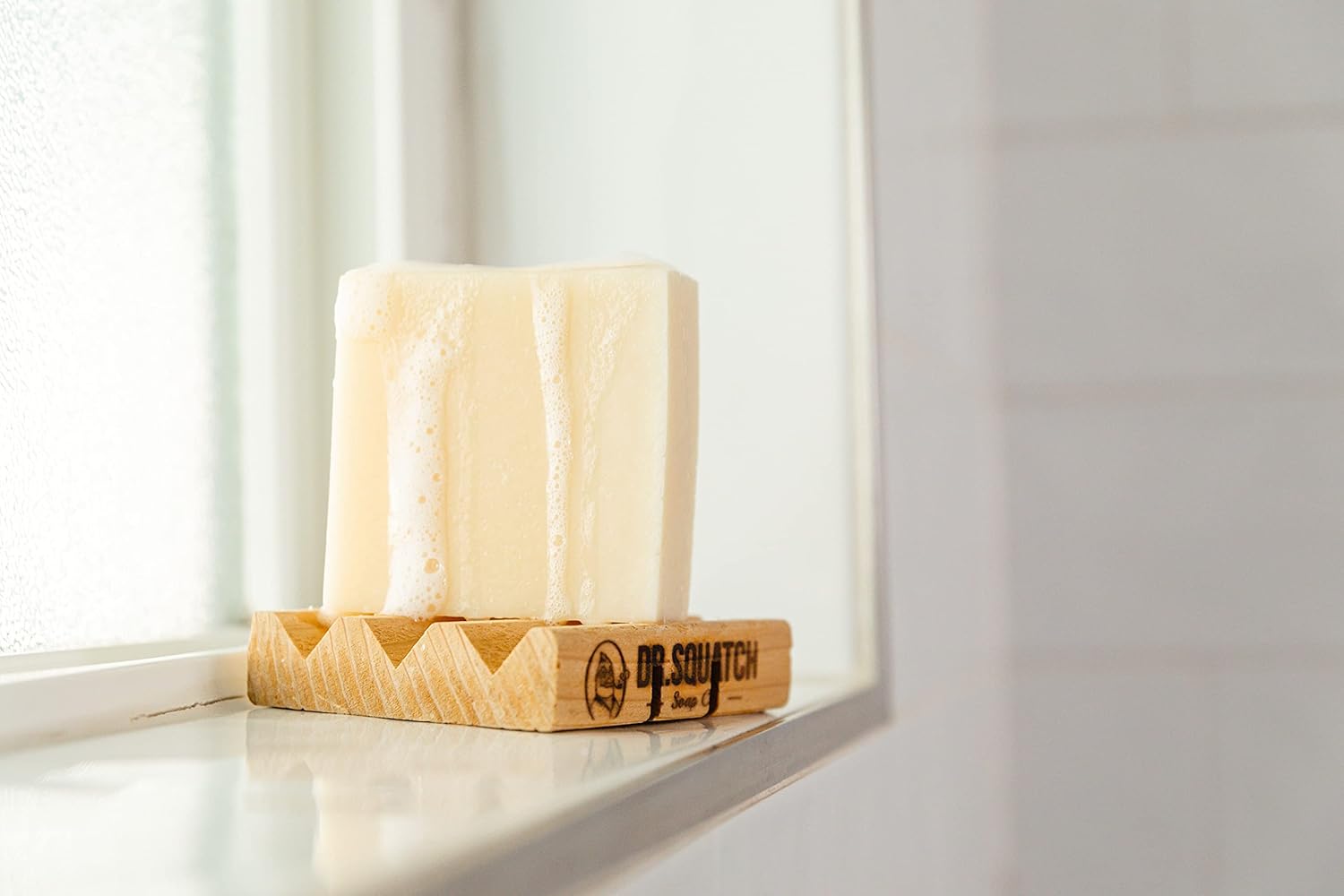 Dr. Squatch All Natural Bar Soap for Men with Medium Grit, Eucalyptus : Beauty & Personal Care