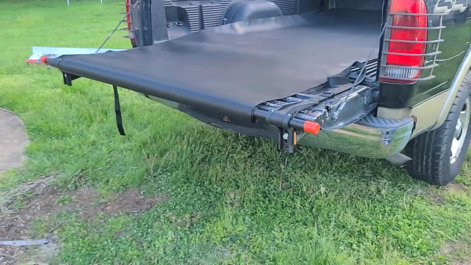 Truck Bed Cargo Unloader Automotive