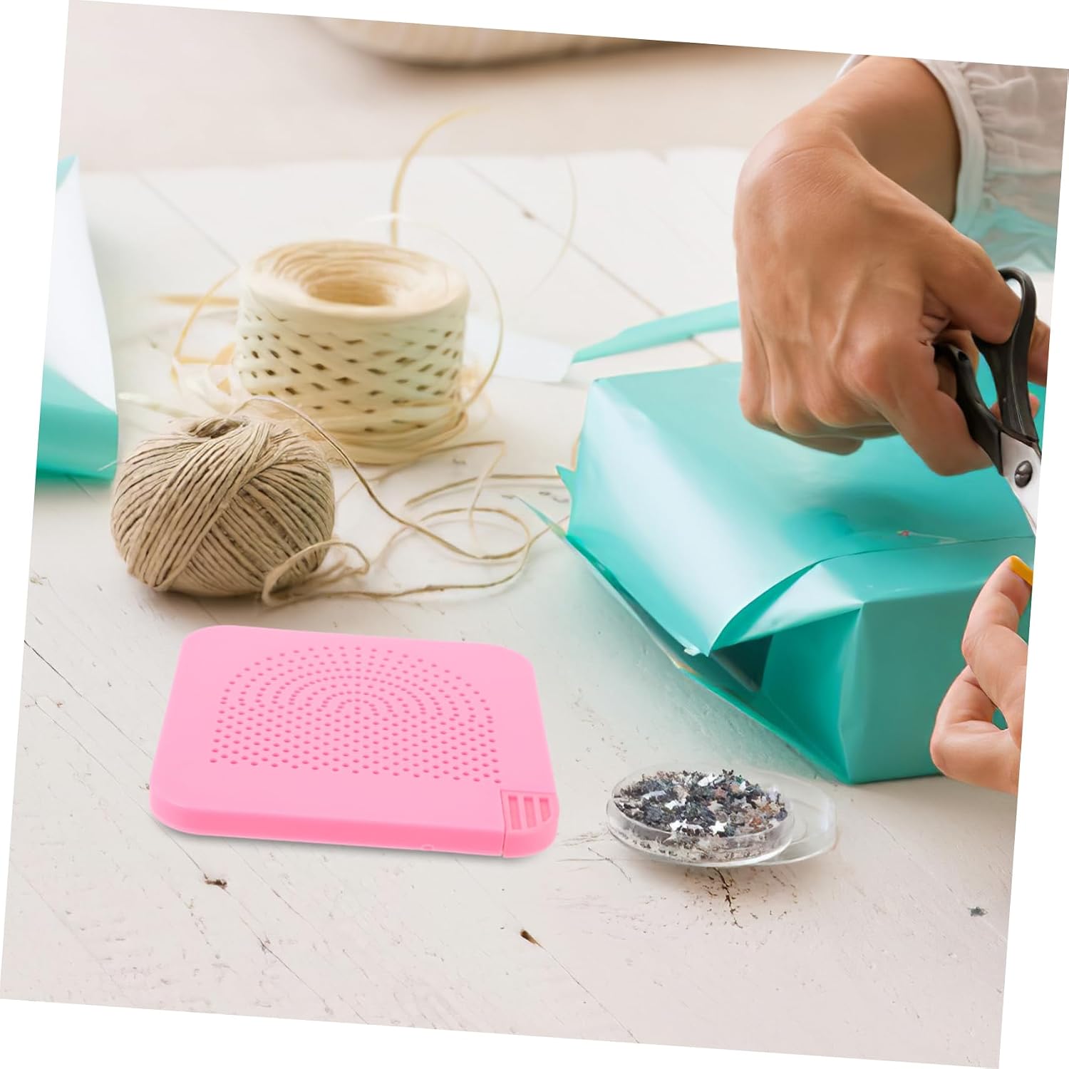Artibetter Paper Quilling Board for Adults Pink Crafting Tool with Storage Easy to Use Winder for DIY Paper Art Projects