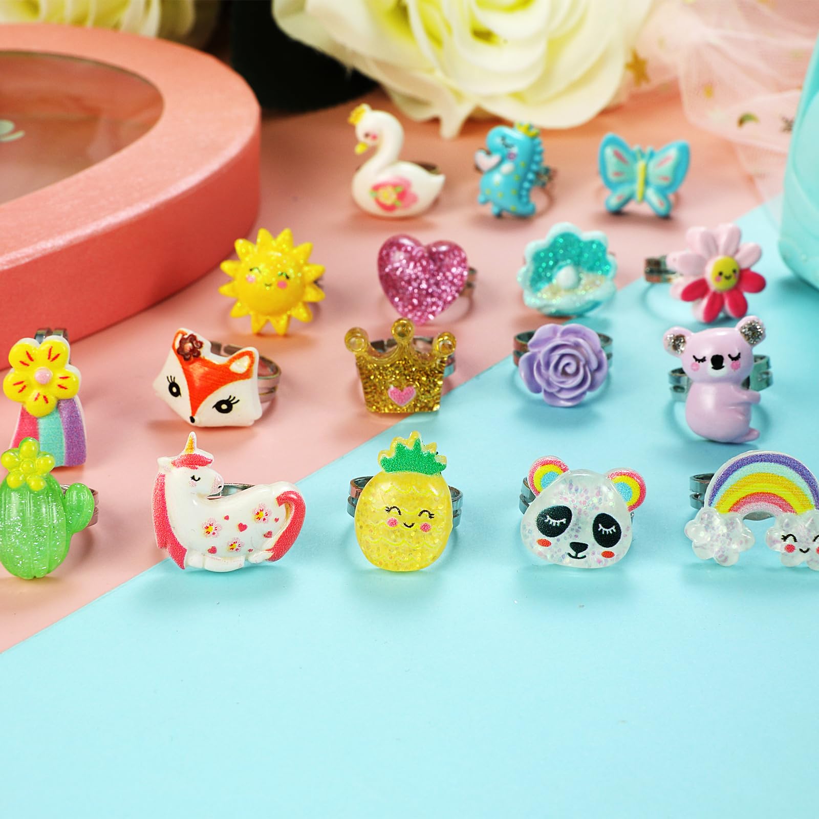 PinkSheep Anillos de joyas para niñas en caja, ajustables, sin duplicación, anillos de juego de simulación y de vestir para niñas (24 Bling Ring)