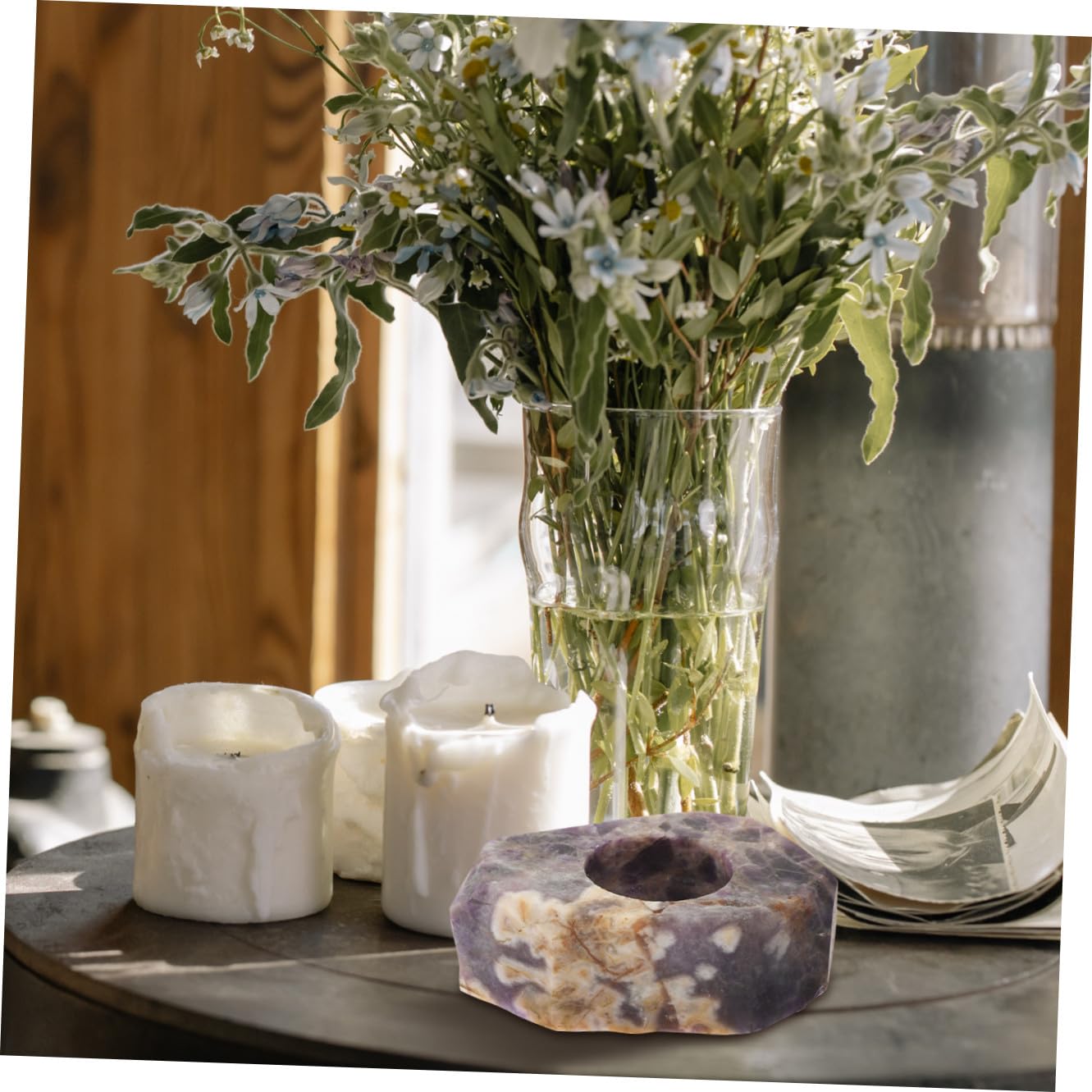 LIFKOME Candelabro de Cristal Púrpura para Velas Aromáticas Bordes Rugosos y Base Natural, Adecuado para Decoración Navideña y Reuniones Familiares
