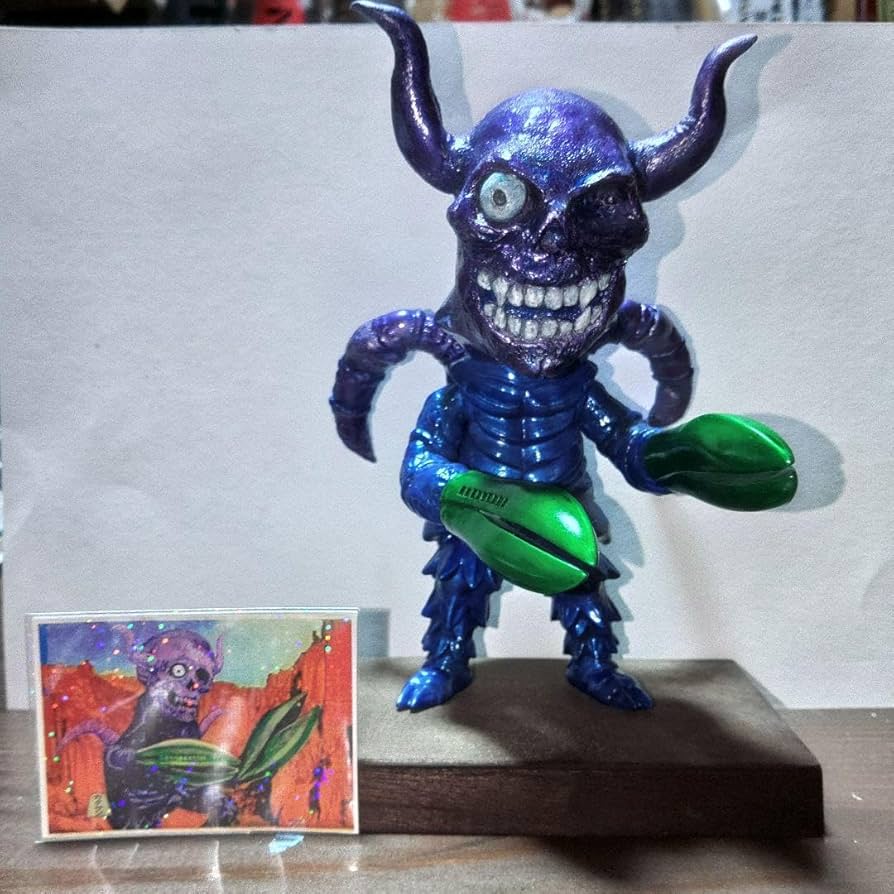 妖怪怪獣ギョロンデス フィギュア ブロマイド付き パチ怪獣 自作アート