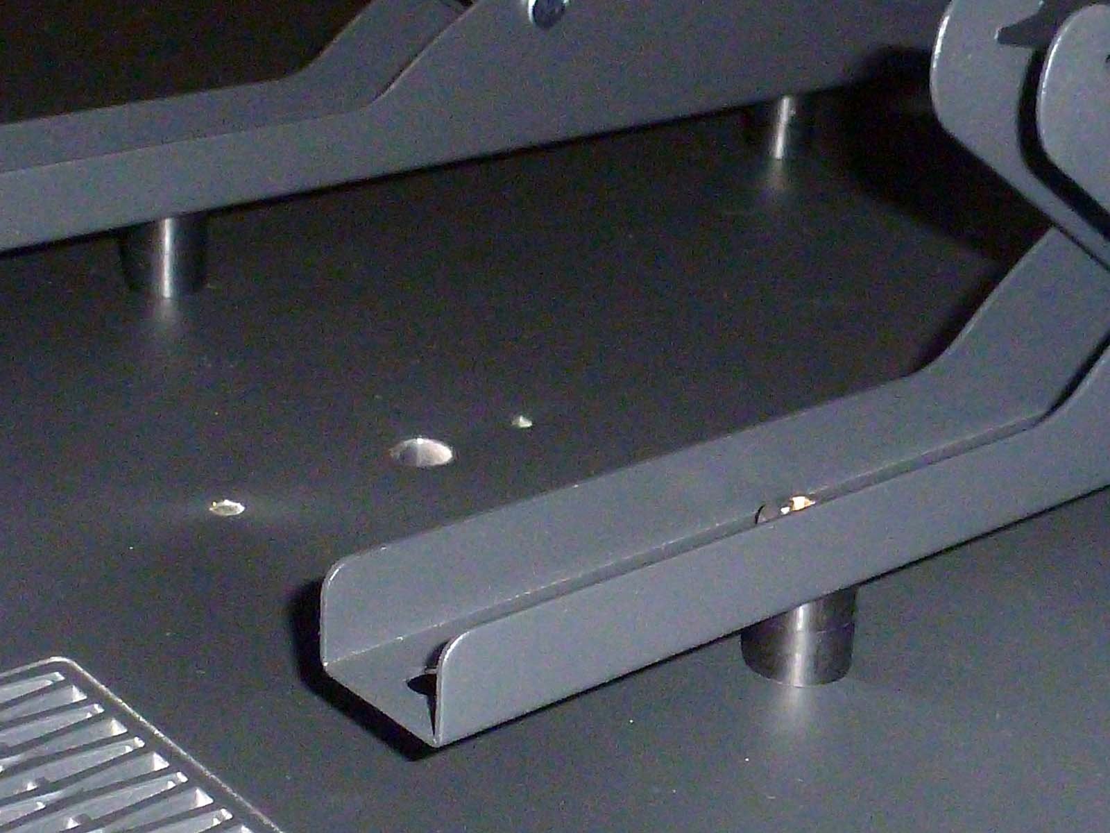 Xtra Long (40mm) M8 TV Wall Mount Bracket to TV Bolts • With 20mm Long