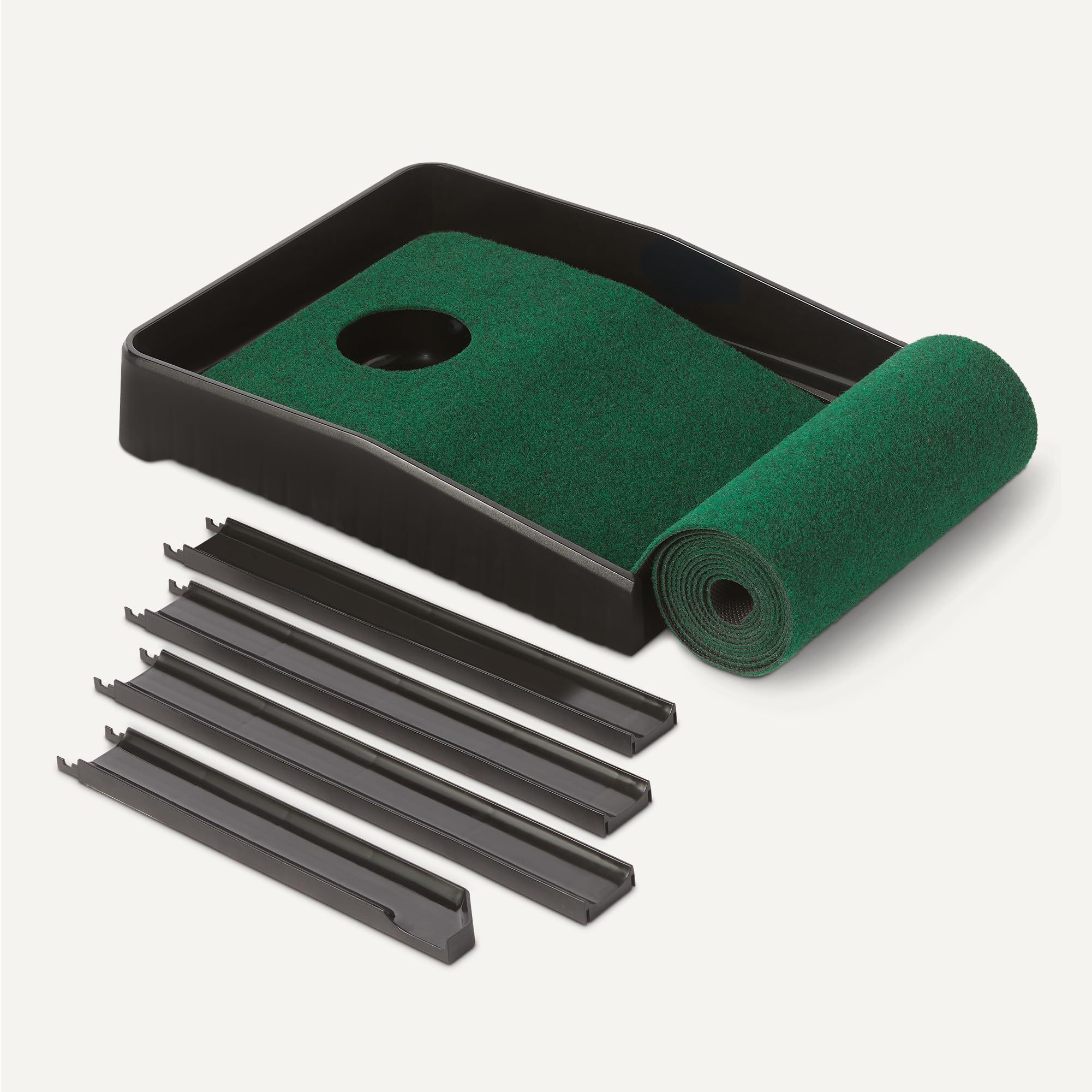 Amazon Basics Puttingmatte mit automatischer Ballrückführung – Golf-Trainingsmatte mit Ausrichtungshilfen, Übungsgrün für drinnen und draußen, 277cm x 36,5cm, Grün